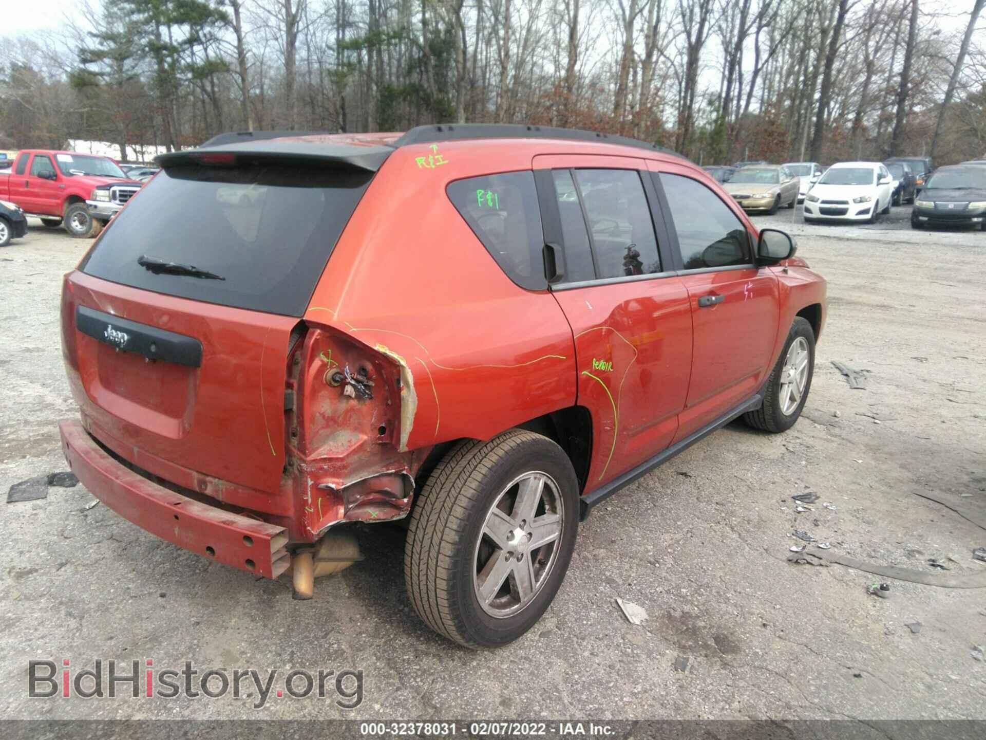 2008 JEEP COMPASS - VIN: 1J8FT47W78D632445 - Фото 4