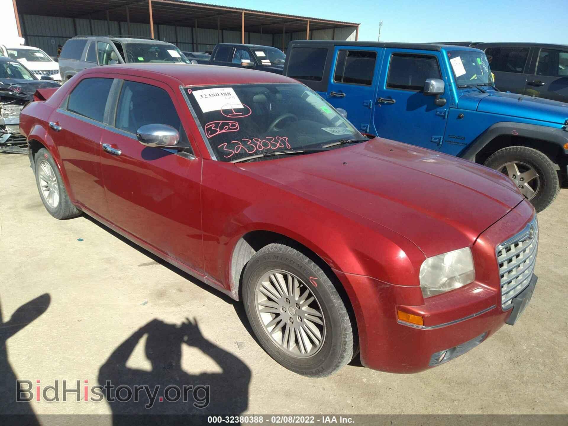 Photo 2C3CA4CD5AH114982 - CHRYSLER 300 2010