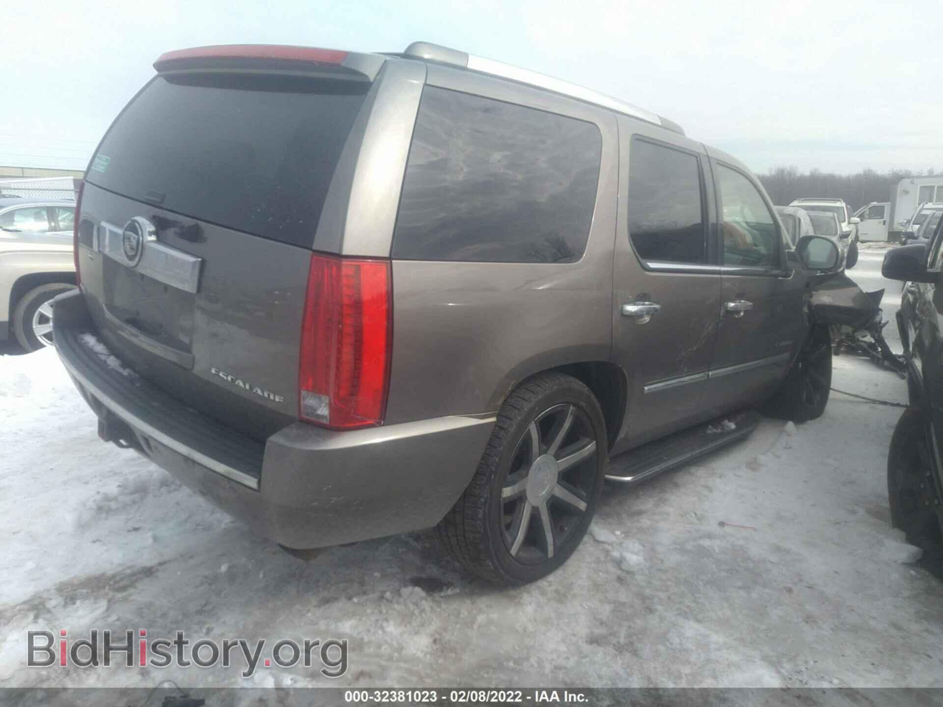 2011 CADILLAC ESCALADE - VIN: 1GYS4AEF4BR228916 - Фото 4