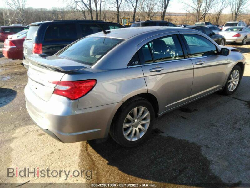 2013 Chrysler 200 (VIN 1C3CCBBB7DN615110) — фото 4 из 11