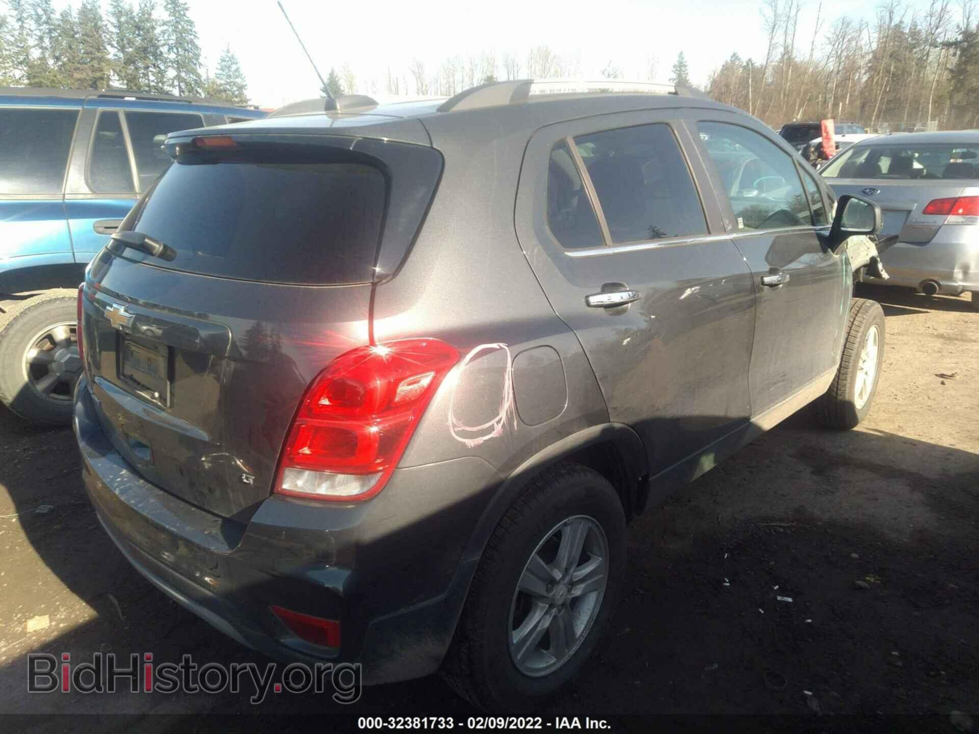 2017 CHEVROLET TRAX - VIN: 3GNCJPSB3HL286093 - Фото 4