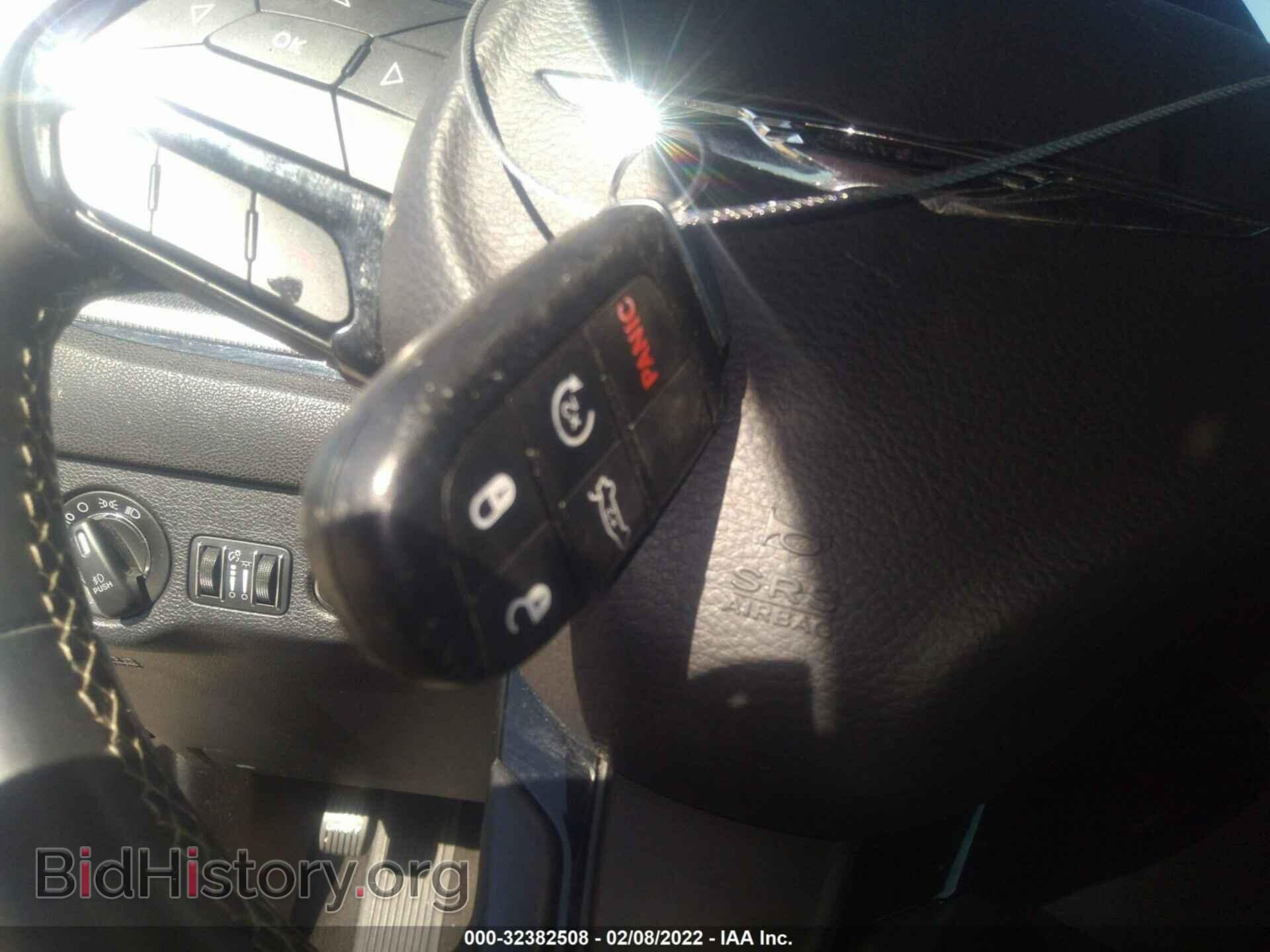 2016 CHRYSLER 300 - VIN: 2C3CCAGG0GH182967 - Фото 11