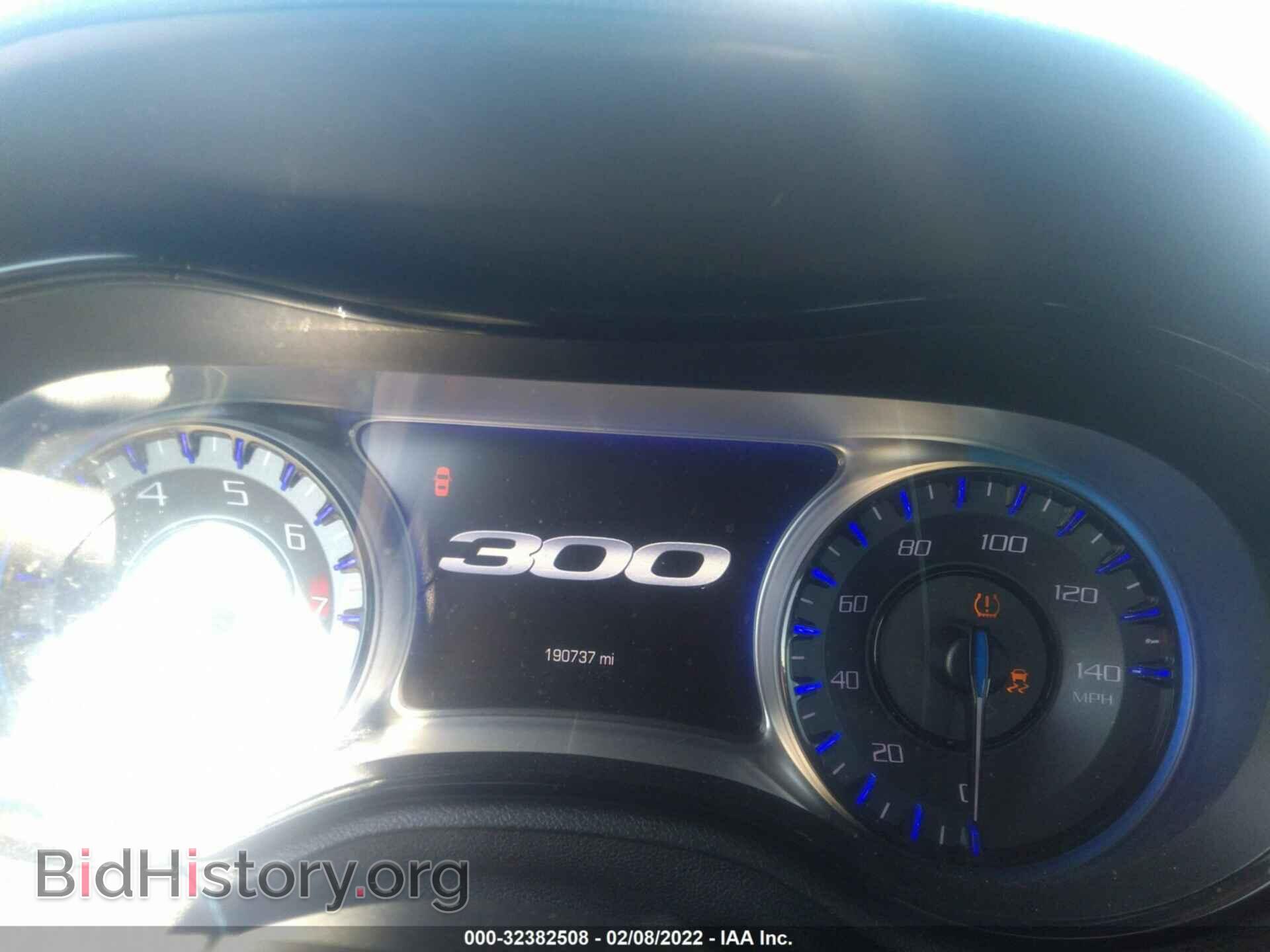 2016 CHRYSLER 300 - VIN: 2C3CCAGG0GH182967 - Фото 7