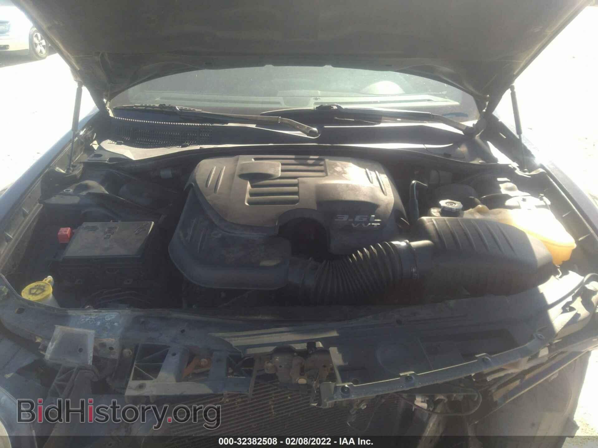 2016 CHRYSLER 300 - VIN: 2C3CCAGG0GH182967 - Фото 10