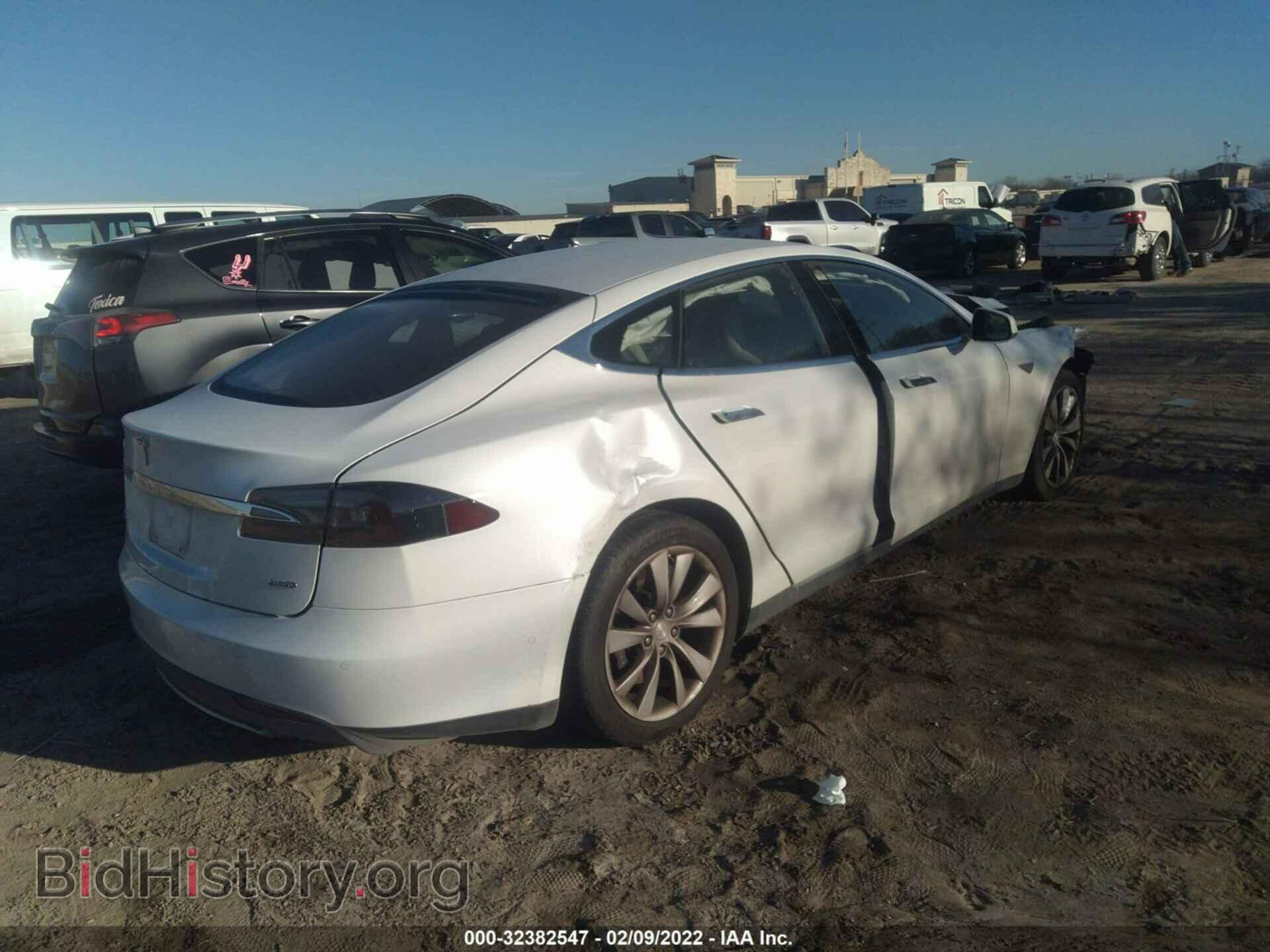 2015 TESLA MODEL S - VIN: 5YJSA1H26FF096695 - Фото 4