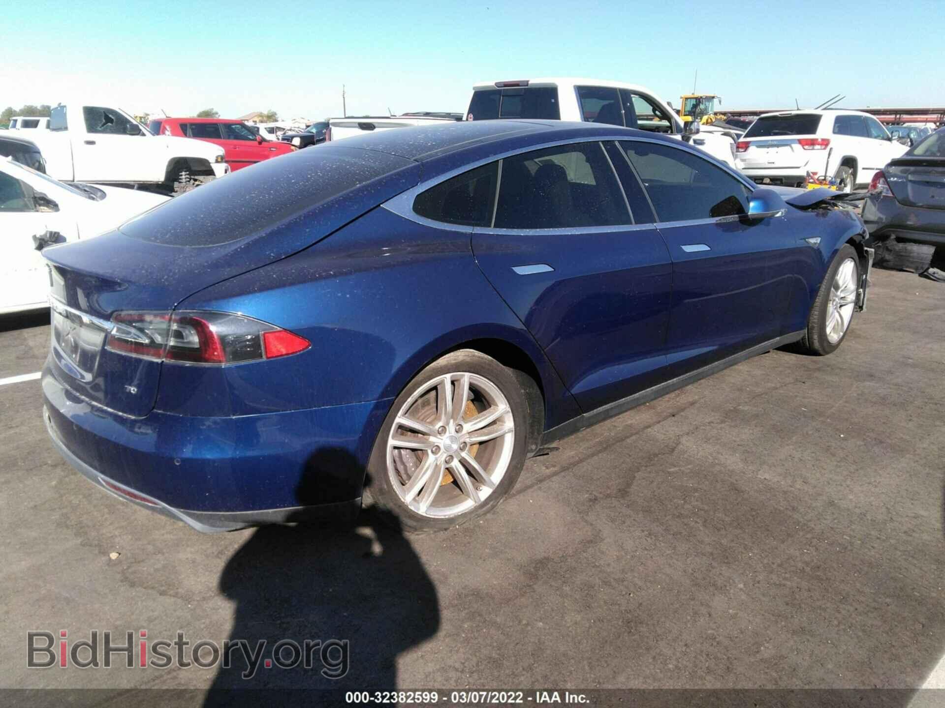 2015 TESLA MODEL S - VIN: 5YJSA1E16FF106833 - Фото 4