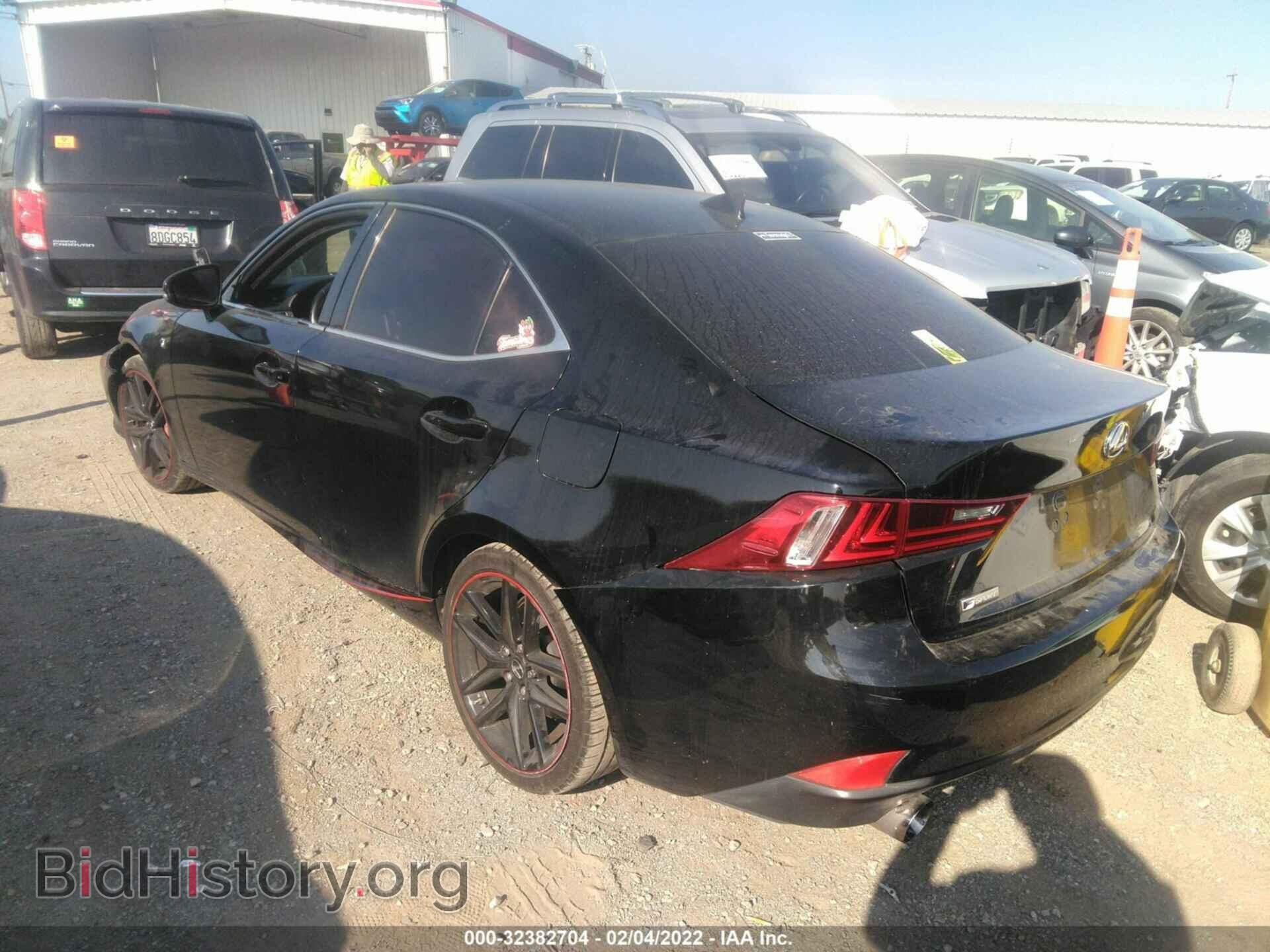 2016 LEXUS IS 200T - VIN: JTHBA1D25G5003169 - Фото 3