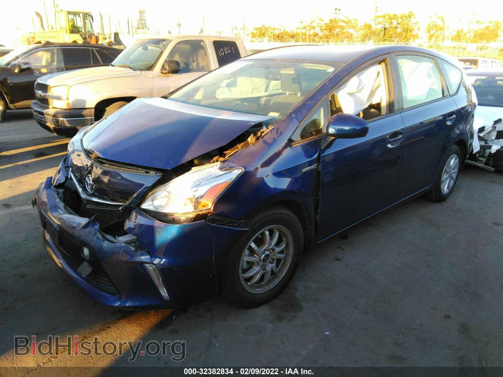 2014 TOYOTA PRIUS V - VIN: JTDZN3EU3E3315032 - Фото 2