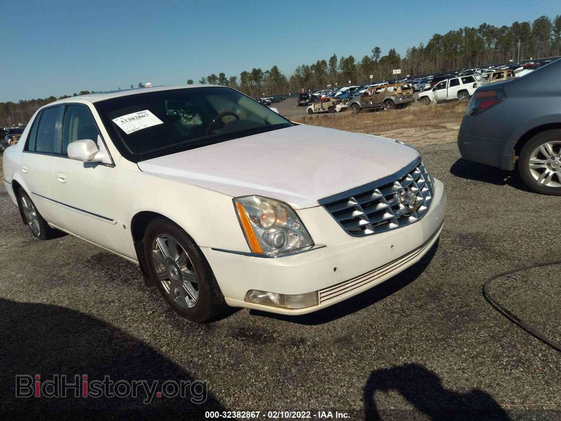 Photo 1G6KD57Y37U171949 - CADILLAC DTS 2007
