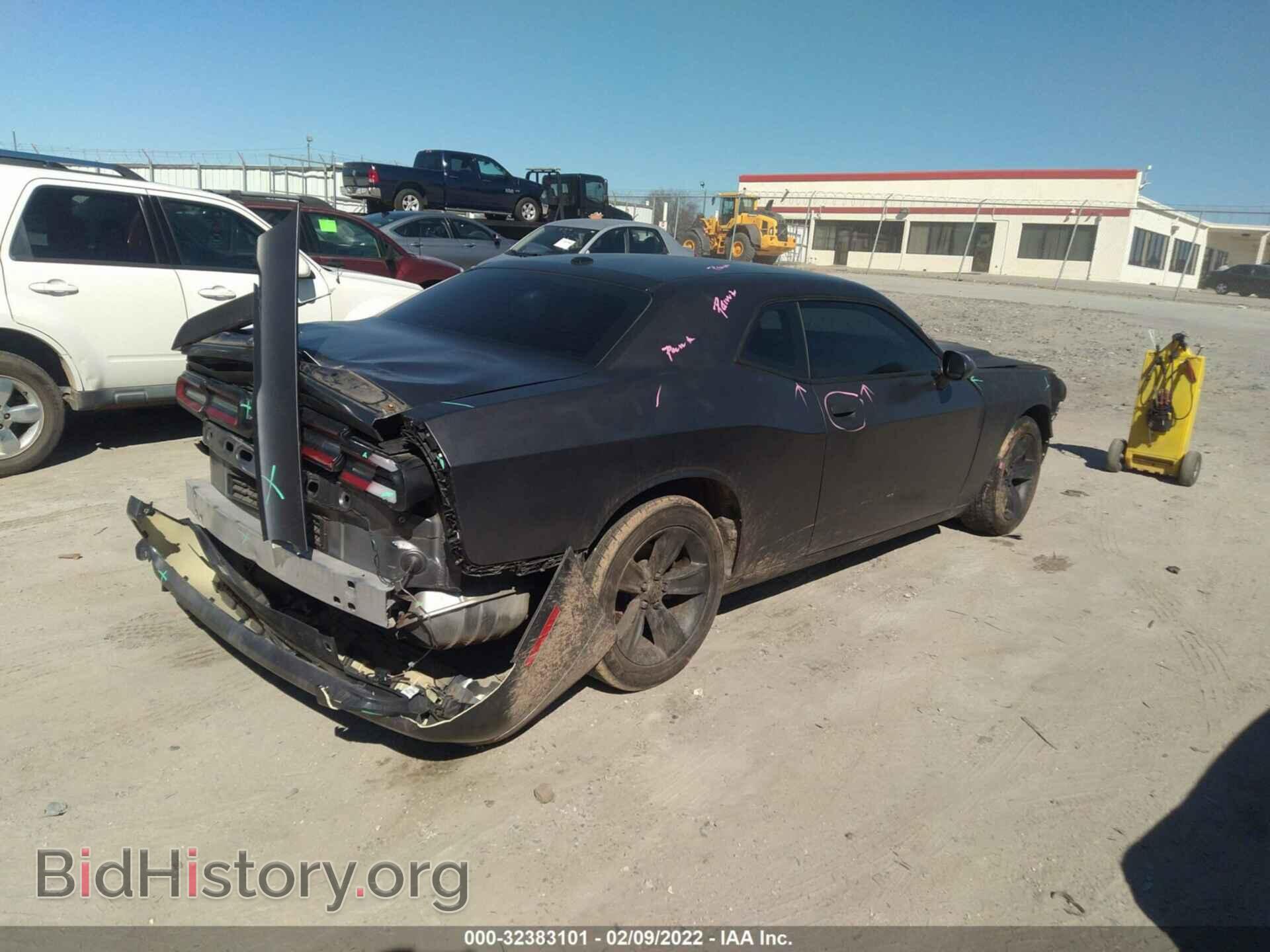 2018 DODGE CHALLENGER - VIN: 2C3CDZAG3JH228304 - Фото 4