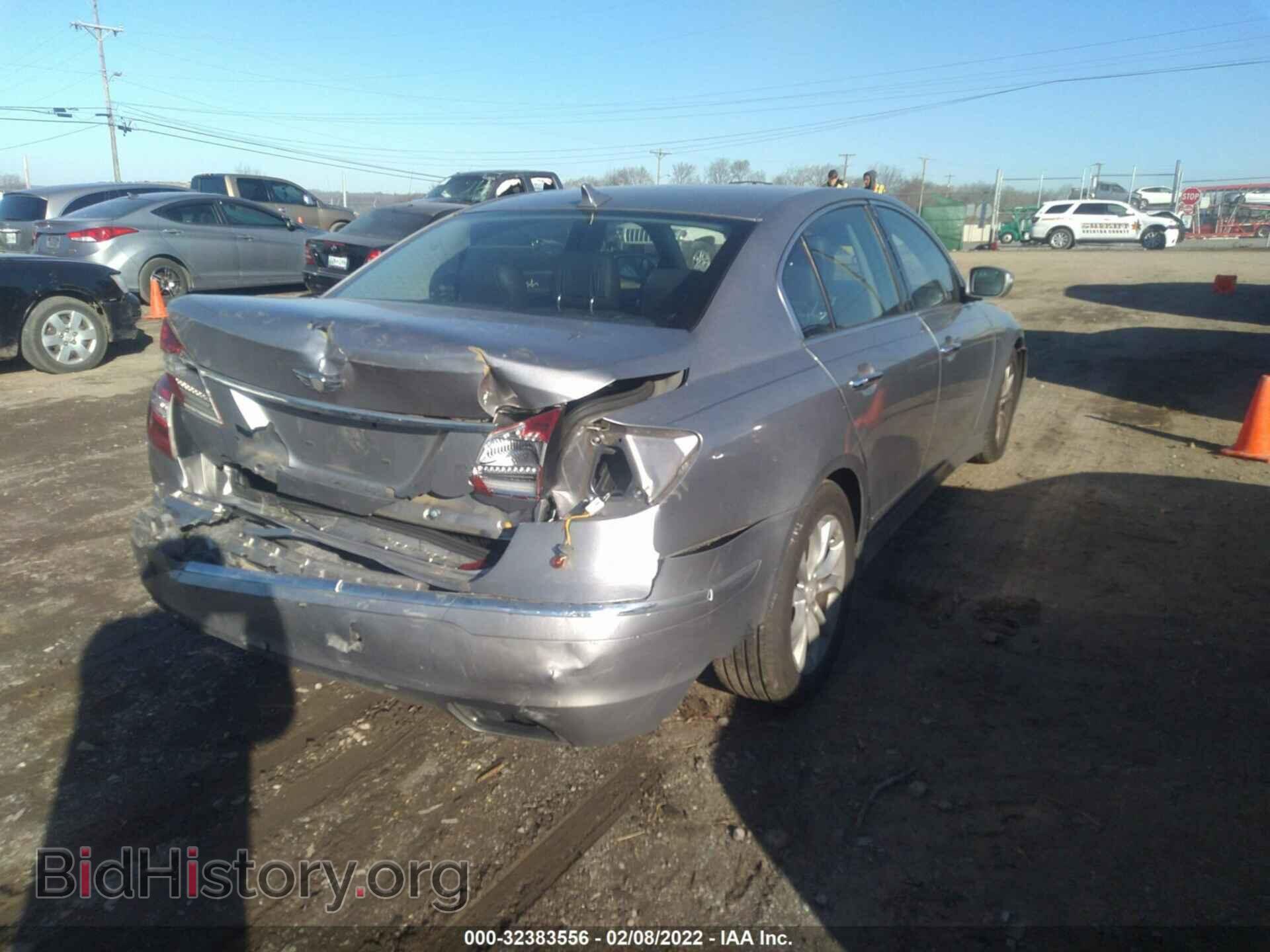 2013 HYUNDAI GENESIS - VIN: KMHGC4DD2DU242194 - Photo 4