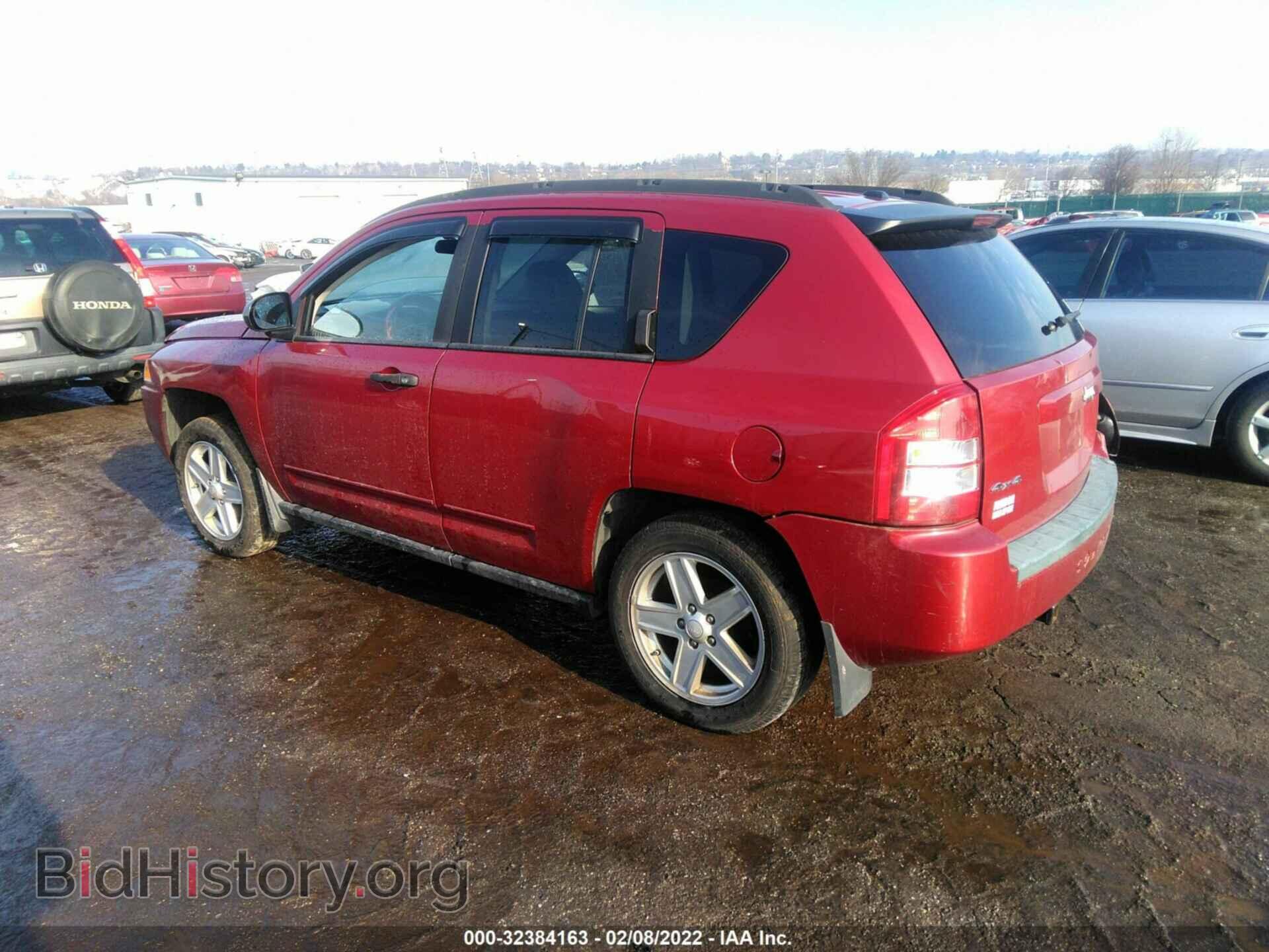 2008 JEEP COMPASS - VIN: 1J8FF47W28D517534 - Фото 3