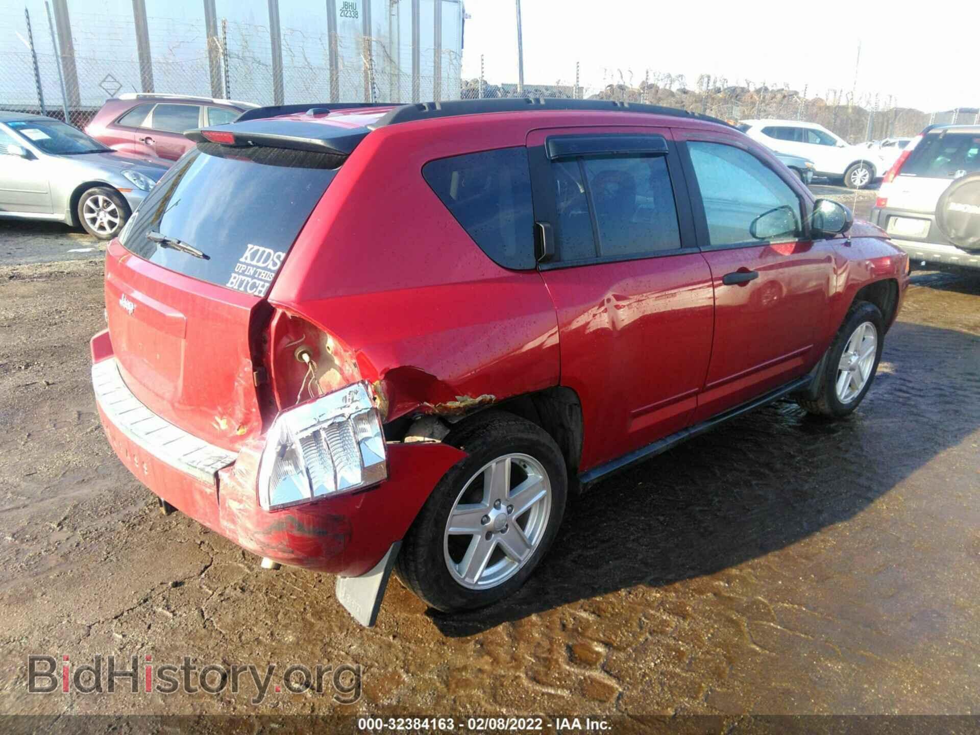 2008 JEEP COMPASS - VIN: 1J8FF47W28D517534 - Фото 4