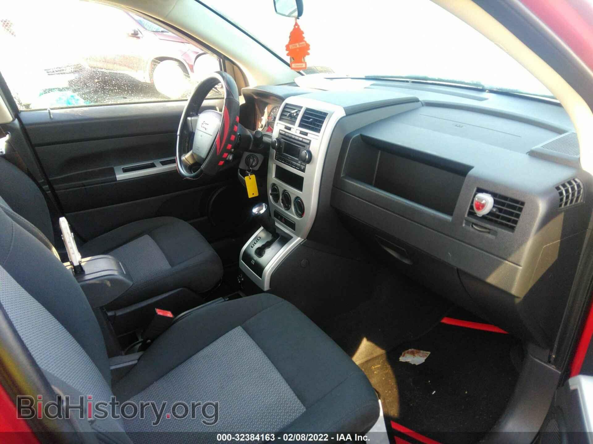 2008 JEEP COMPASS - VIN: 1J8FF47W28D517534 - Фото 5