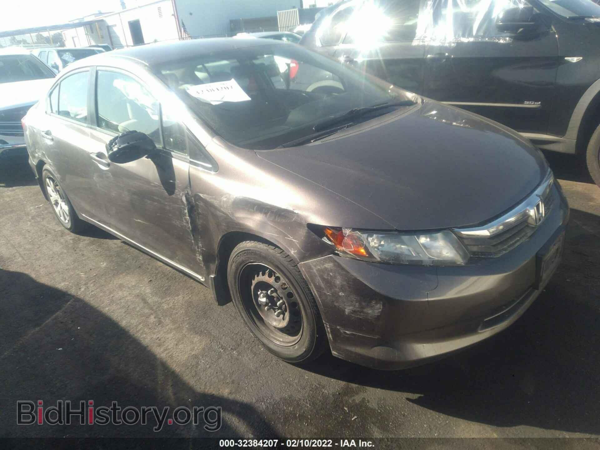 Photo 19XFB2E53CE007704 - HONDA CIVIC SDN 2012