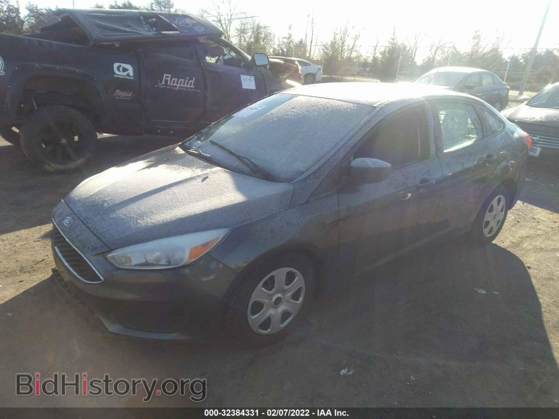 2017 FORD FOCUS - VIN: 1FADP3E29HL327523 - Photo 2