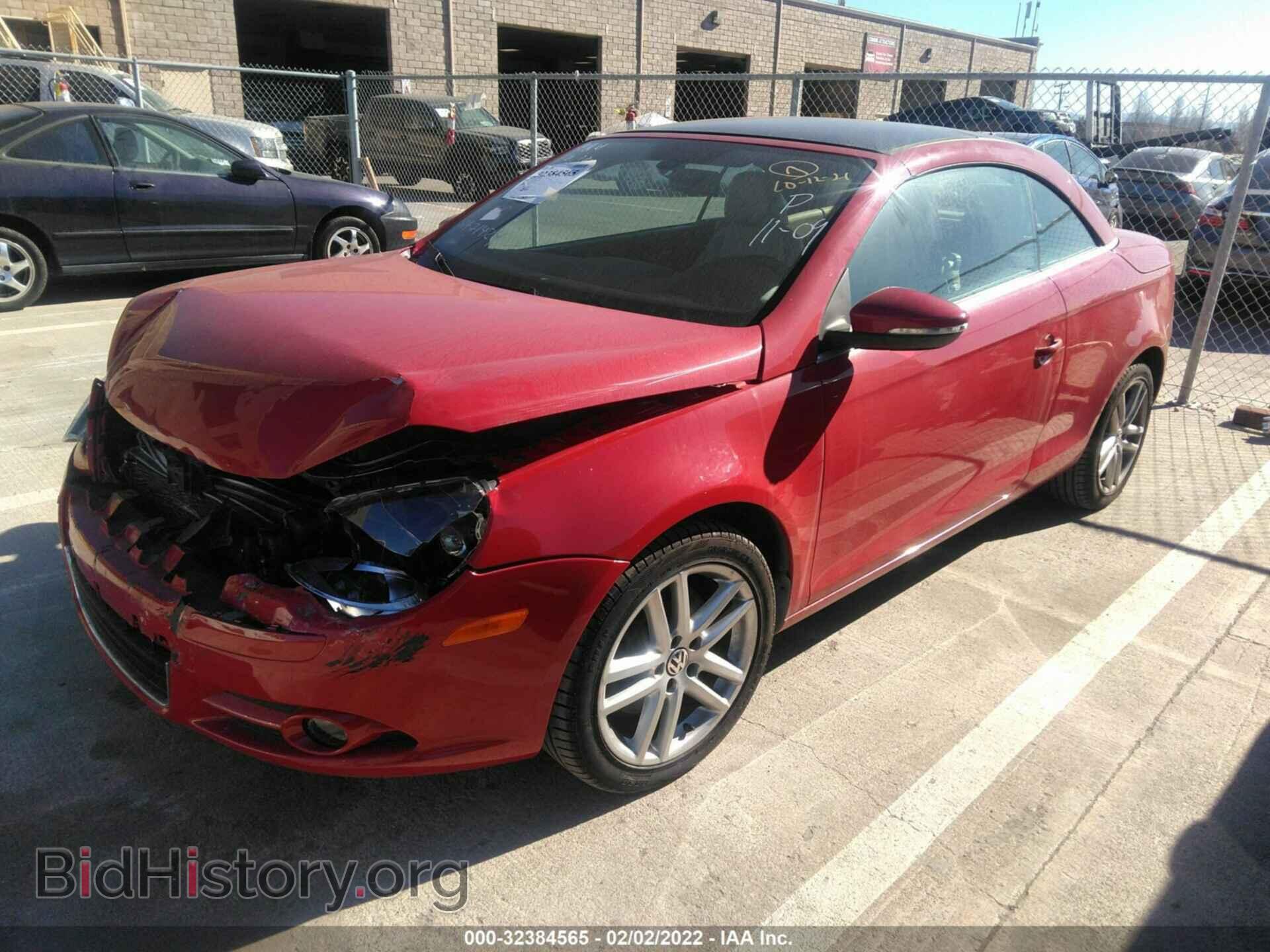 2009 VOLKSWAGEN EOS - VIN: WVWFA71F79V016523 - Фото 2