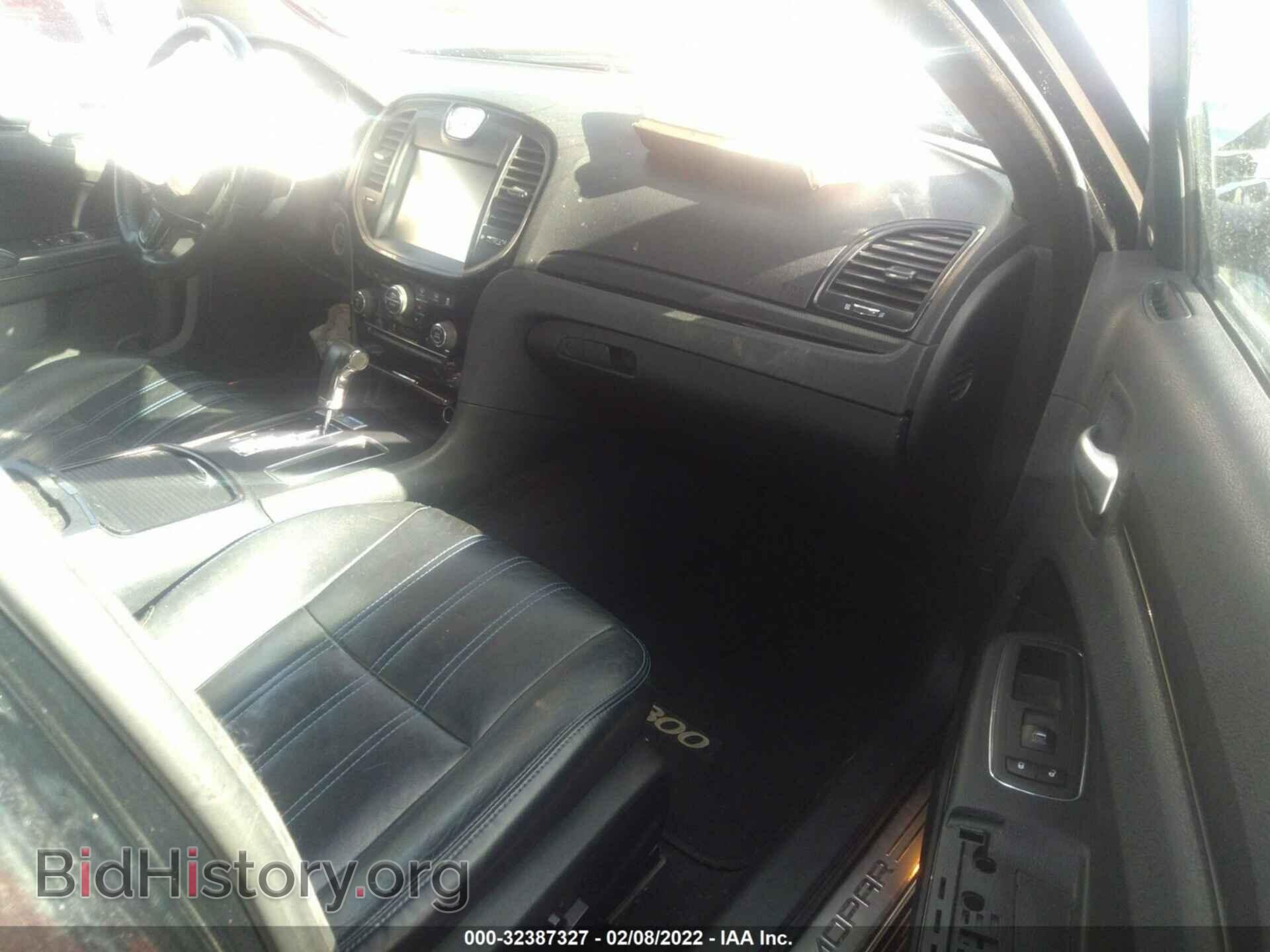 2012 CHRYSLER 300 - VIN: 2C3CCADT2CH315594 - Фото 5