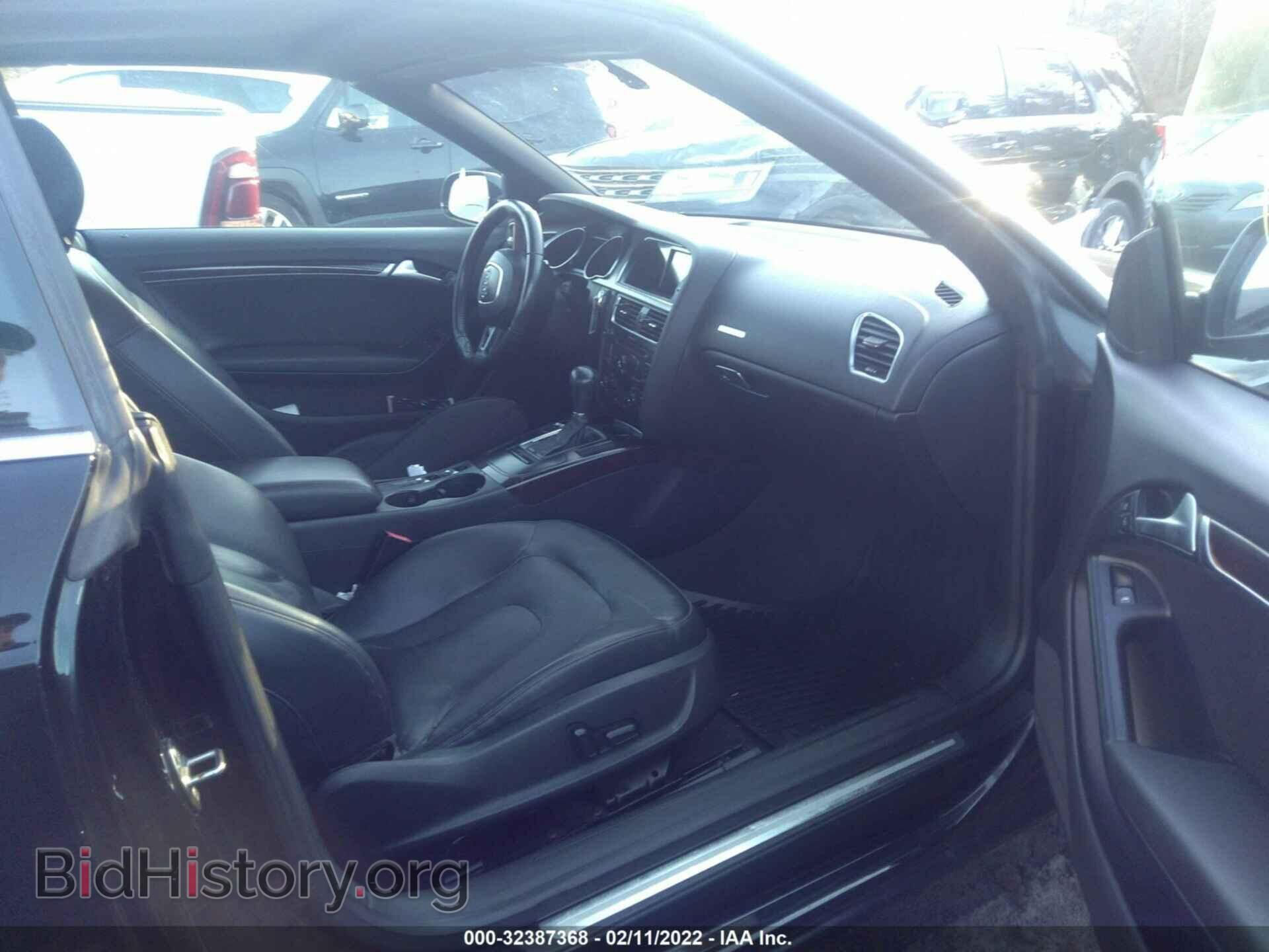 2010 AUDI A5 - VIN: WAULFAFH4AN016475 - Фото 5