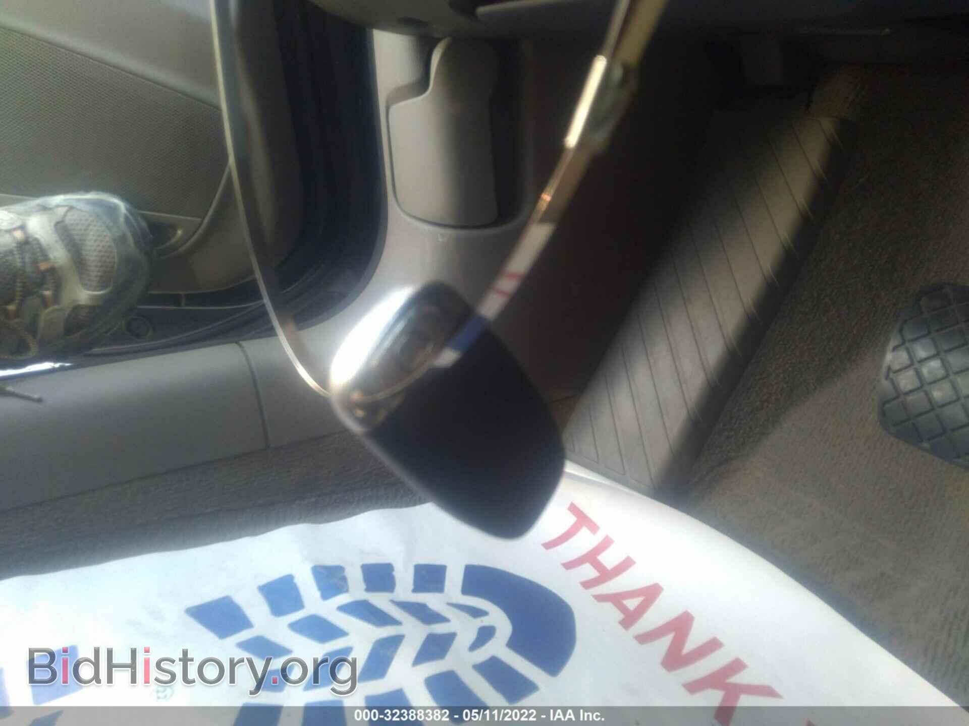 2010 AUDI A5 - VIN: WAULFAFR8AA042139 - Фото 11