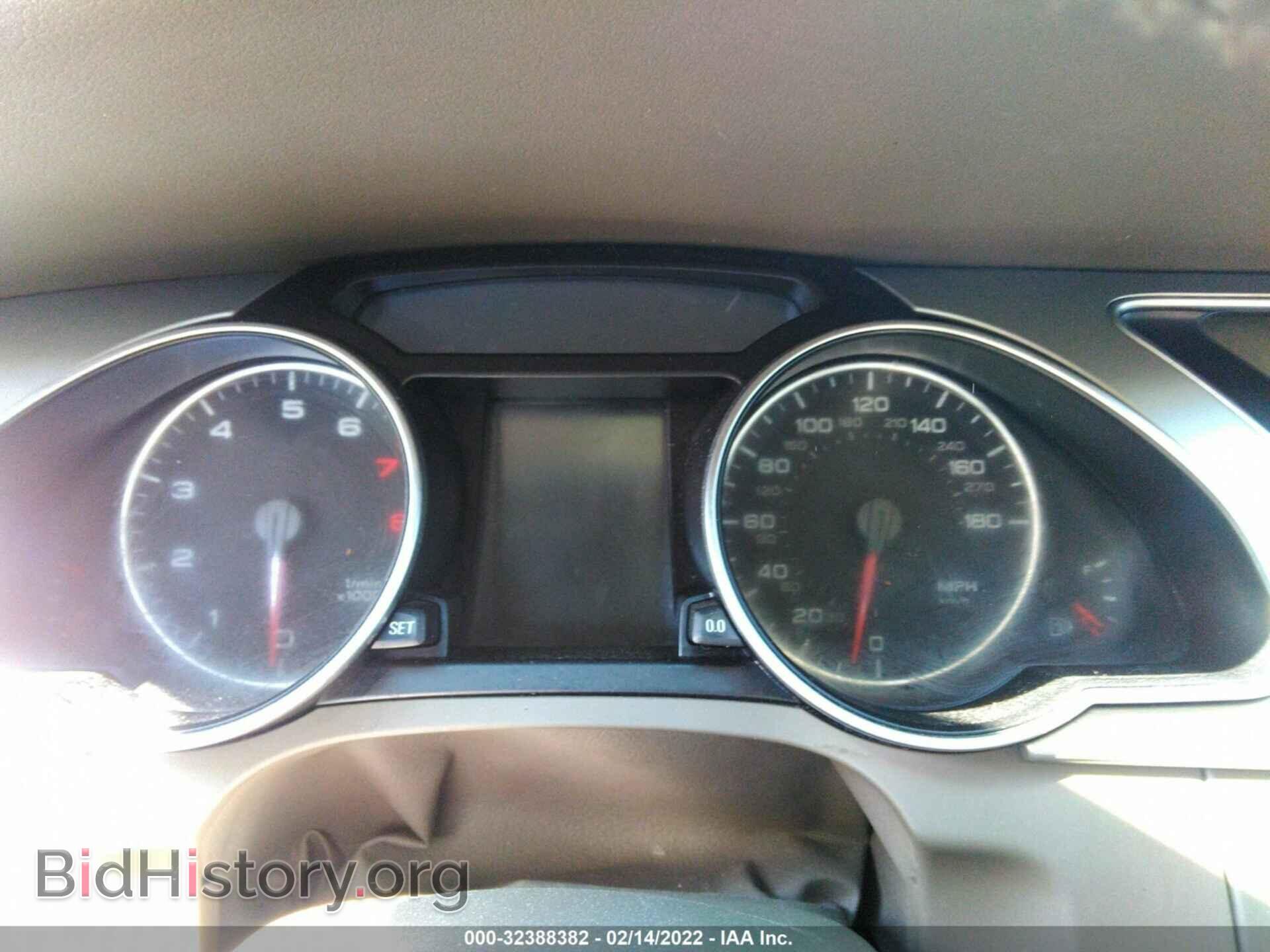 2010 AUDI A5 - VIN: WAULFAFR8AA042139 - Фото 7