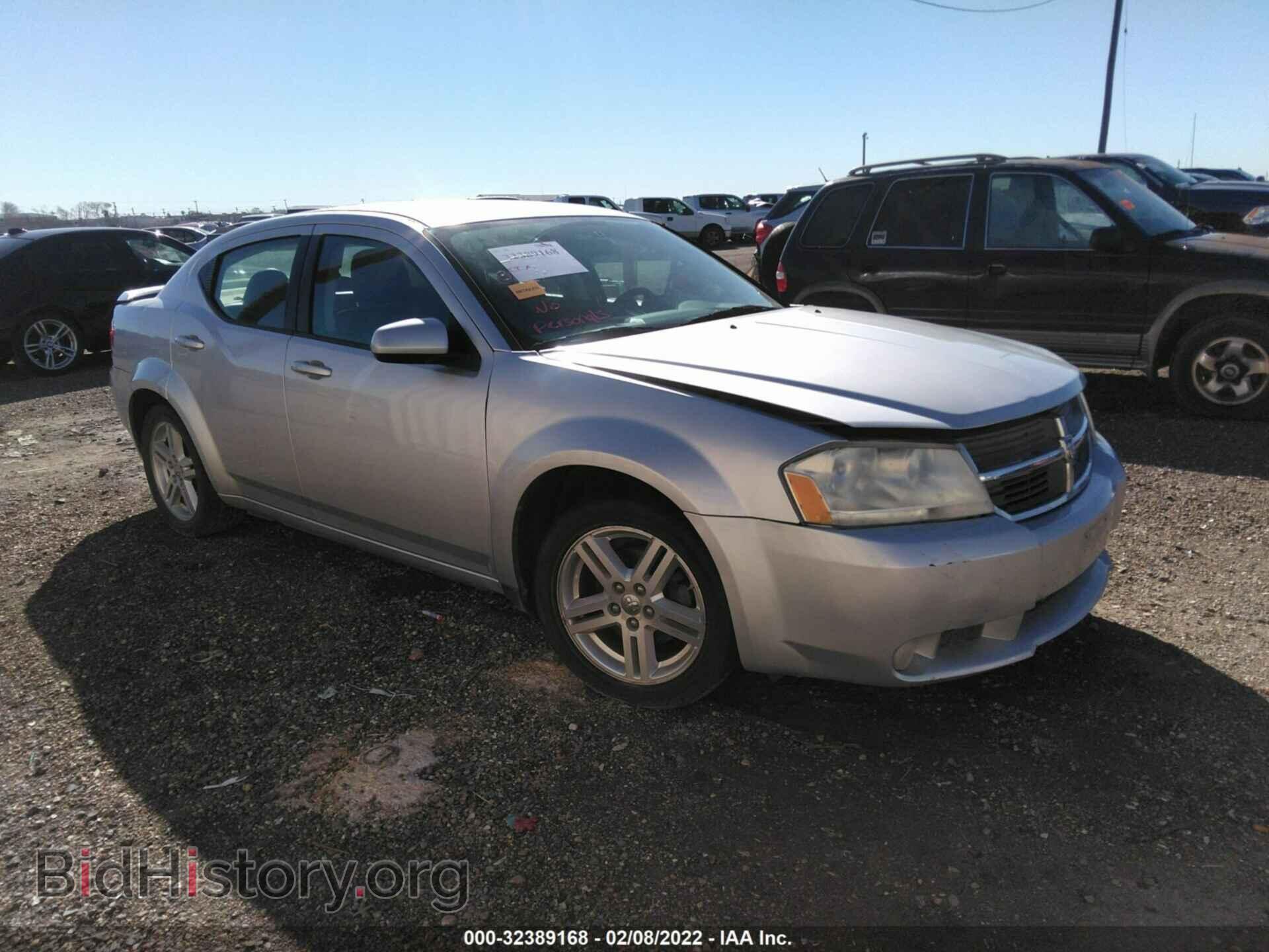 Photo 1B3CC5FB6AN136357 - DODGE AVENGER 2010