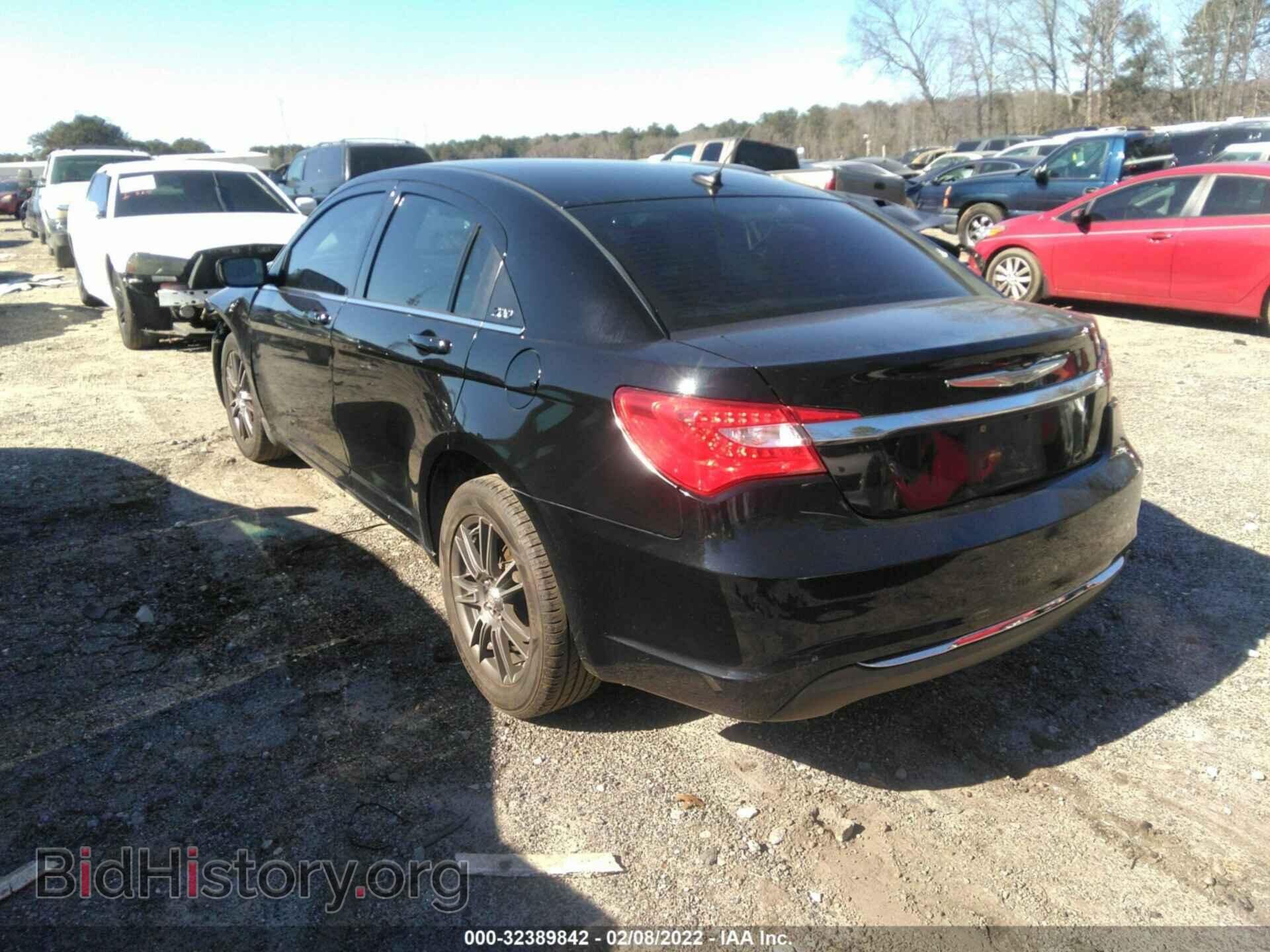 2012 CHRYSLER 200 - VIN: 1C3CCBAB4CN104342 - Фото 3