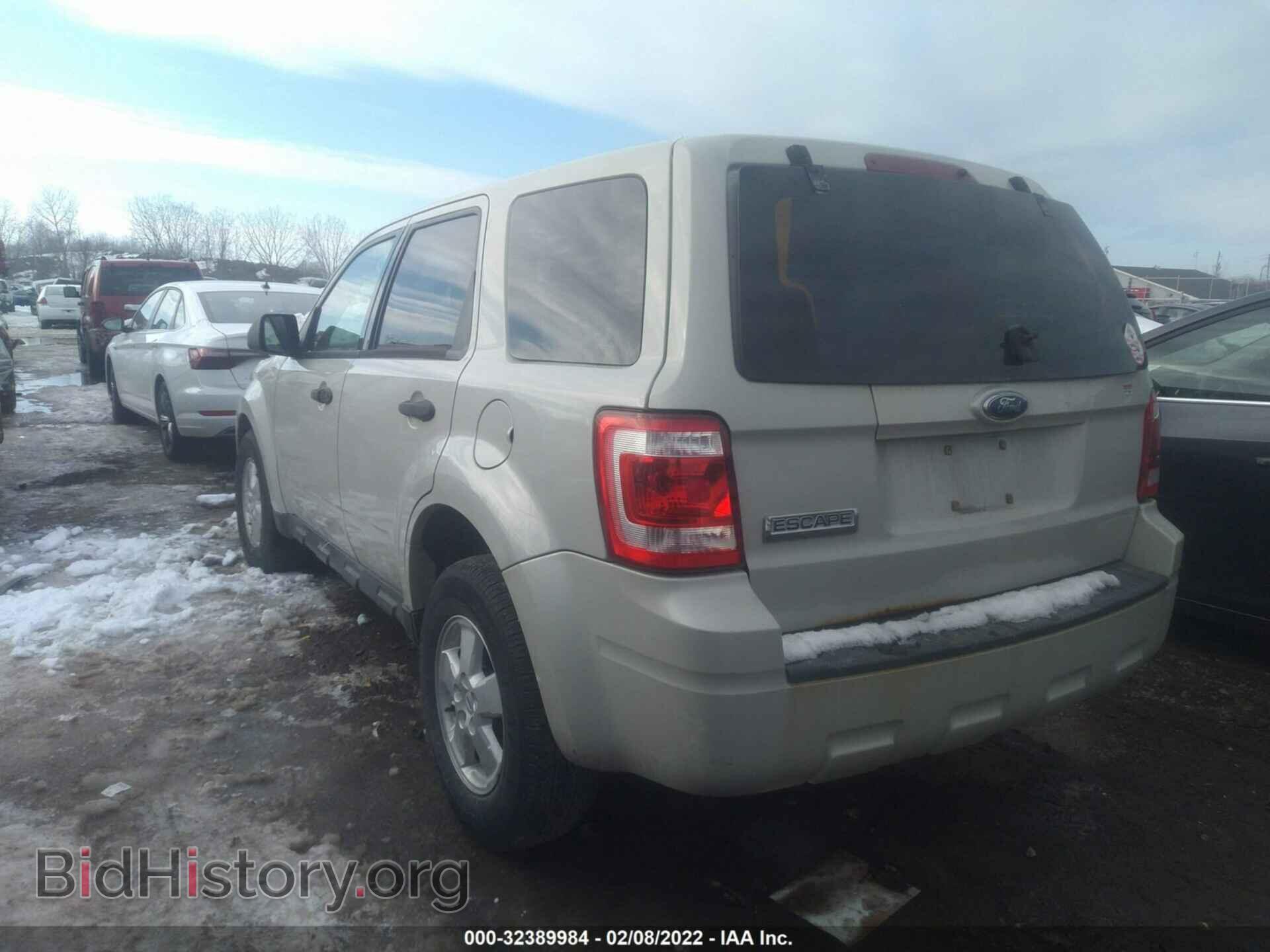 2009 FORD ESCAPE - VIN: 1FMCU02769KD05432 - Фото 3