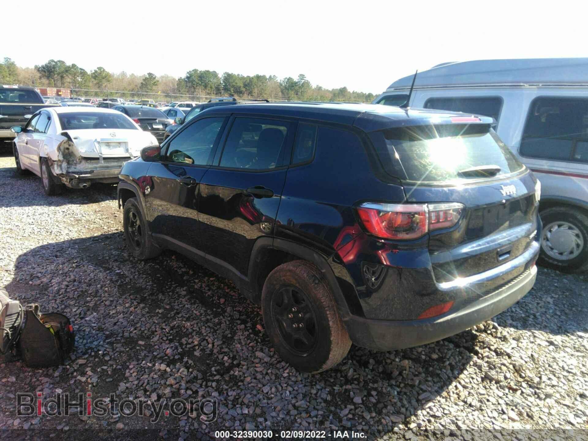 2018 JEEP COMPASS - VIN: 3C4NJCAB7JT267516 - Фото 3