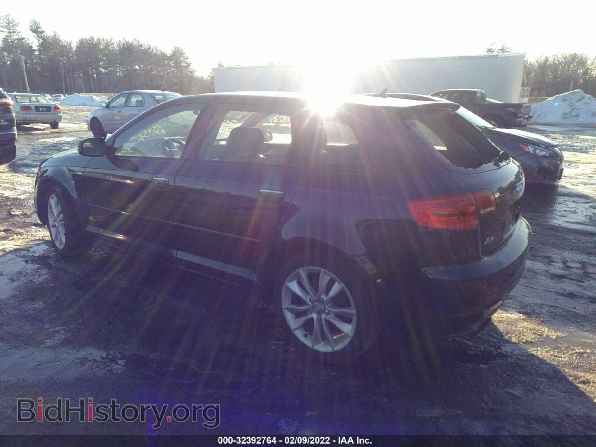 2011 AUDI A3 - VIN: WAUBEAFM9BA022129 - Фото 3