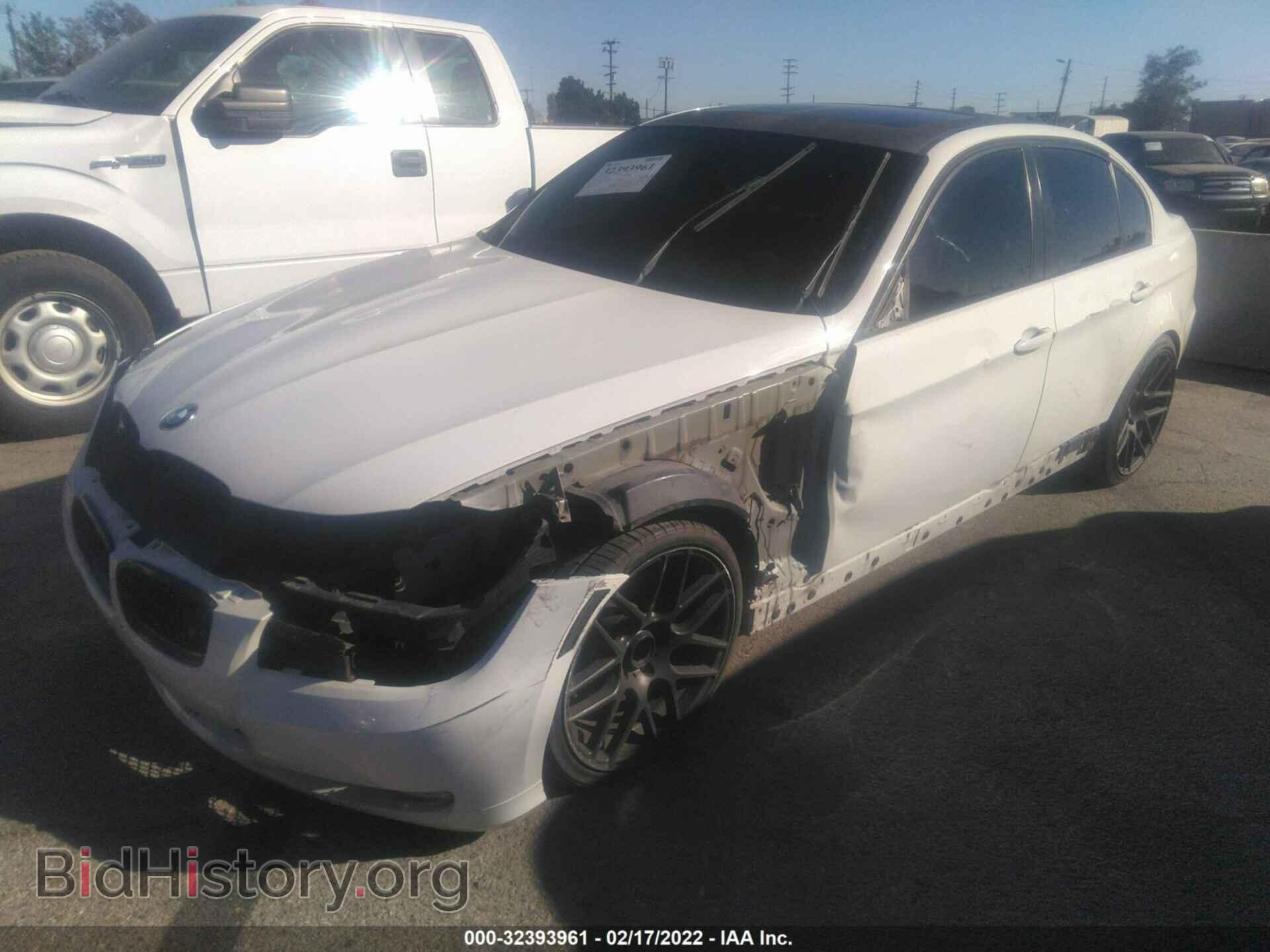 2011 BMW 3 SERIES - VIN: WBAPH5C53BF093928 - Фото 2
