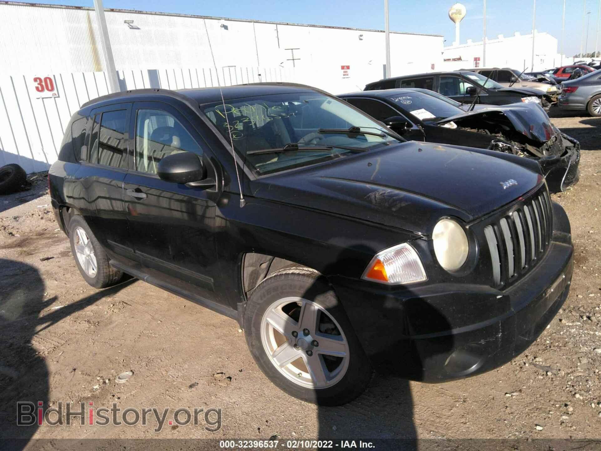 Фотография 1J8FT47B29D123779 - JEEP COMPASS 2009