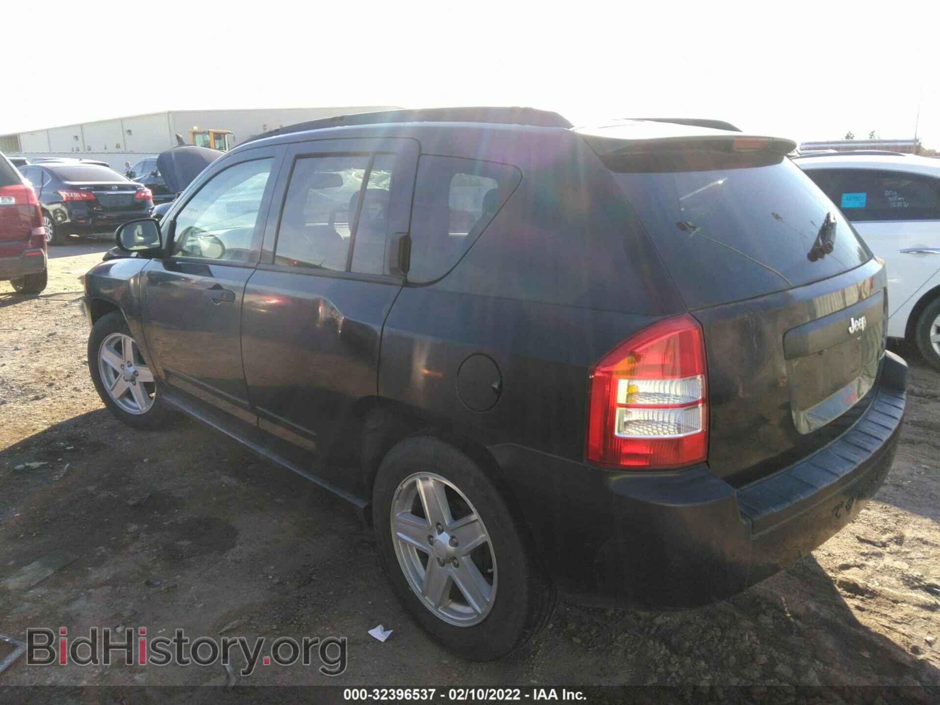 2009 JEEP COMPASS - VIN: 1J8FT47B29D123779 - Фото 3