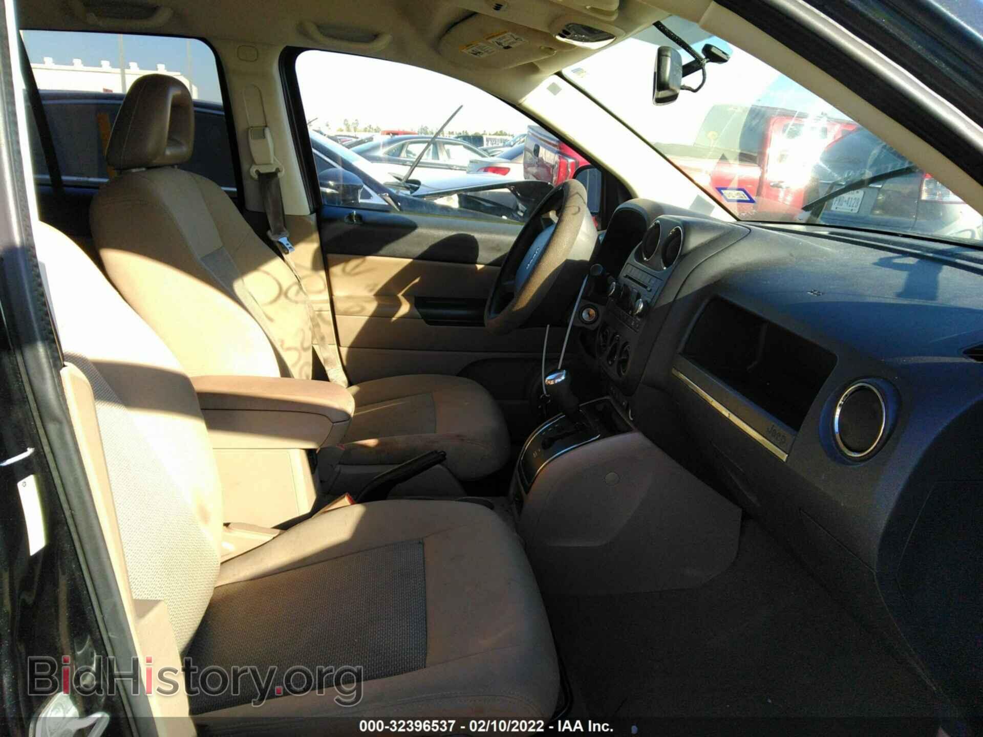 2009 JEEP COMPASS - VIN: 1J8FT47B29D123779 - Фото 5