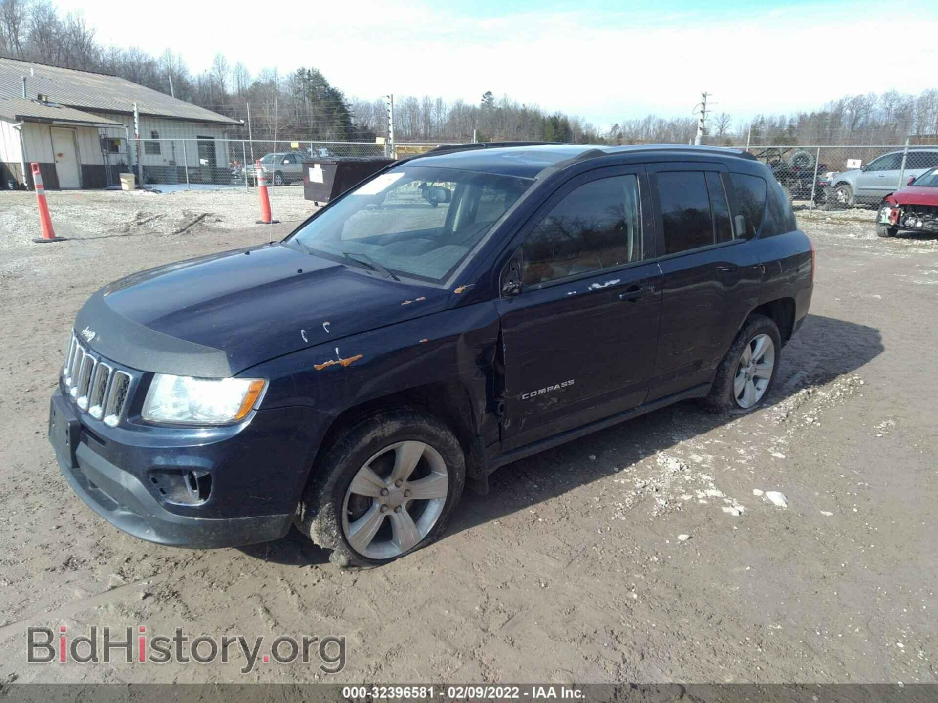 2012 JEEP COMPASS - VIN: 1C4NJDEB2CD588663 - Photo 2