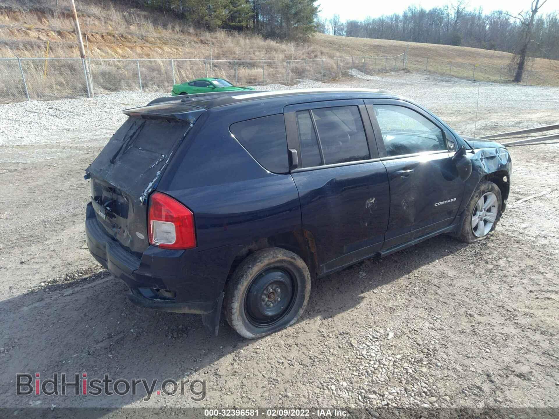 2012 JEEP COMPASS - VIN: 1C4NJDEB2CD588663 - Photo 4