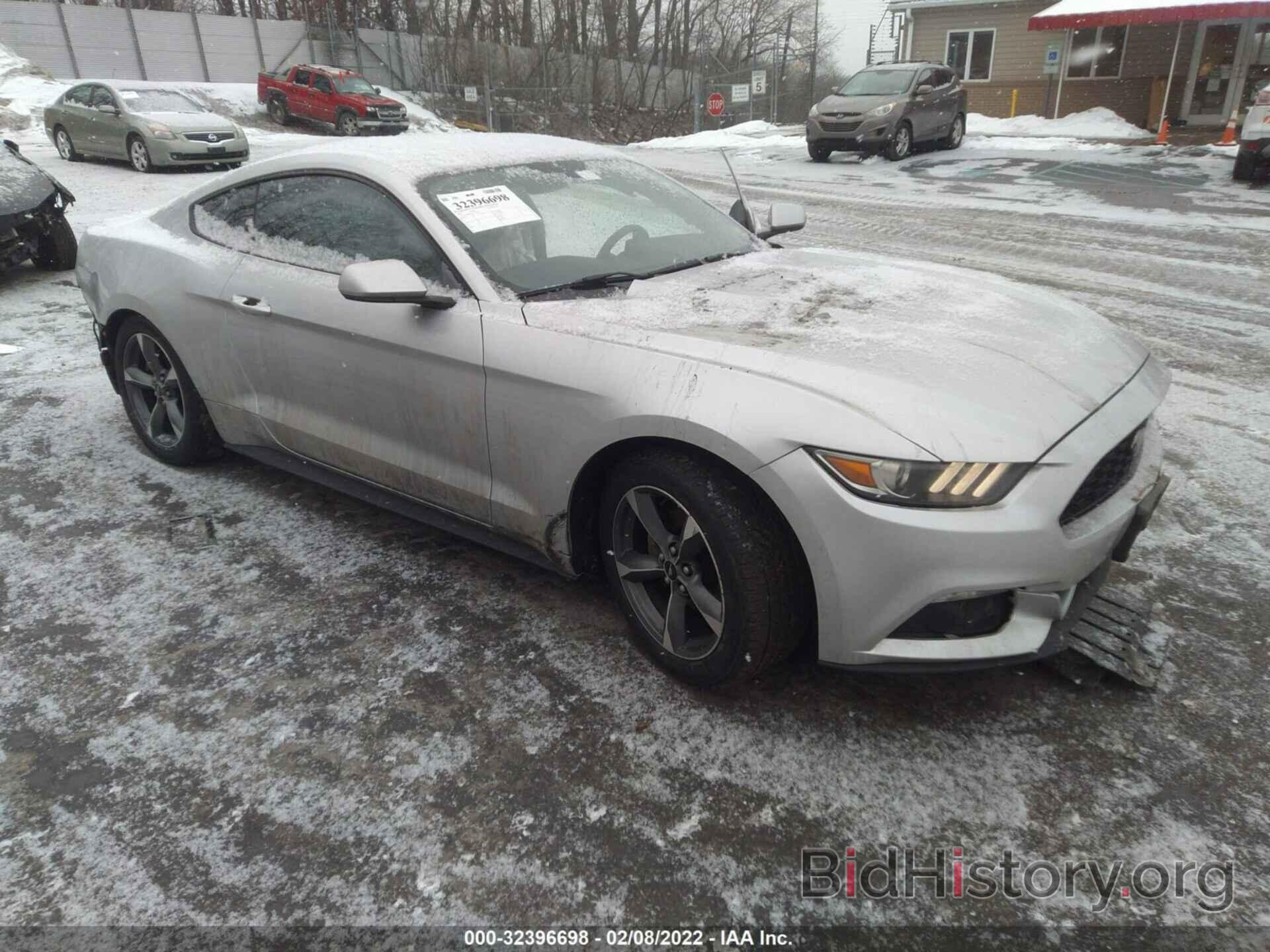 Photo 1FA6P8AM0F5374695 - FORD MUSTANG 2015