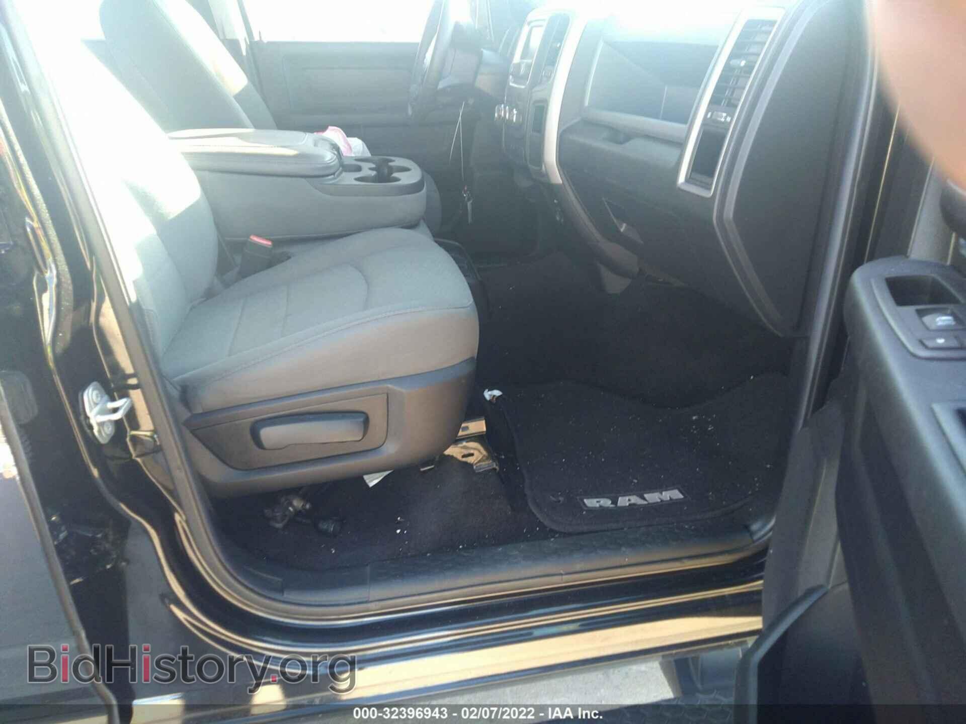 2016 RAM 1500 - VIN: 3C6RR7KT3GG302327 - Фото 5