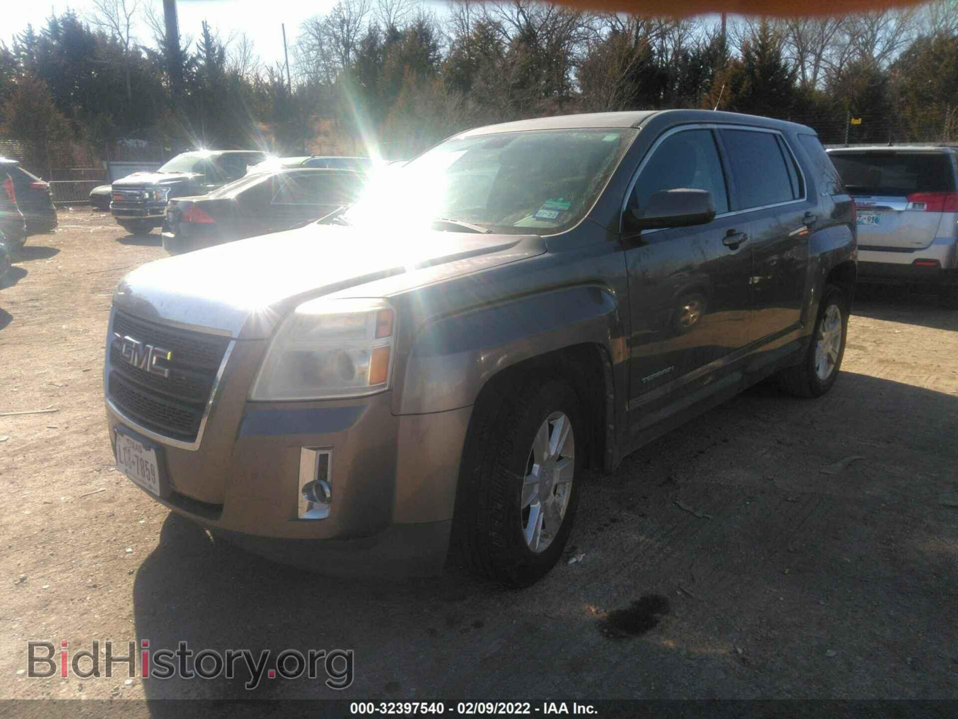 2011 GMC TERRAIN - VIN: 2CTALMEC8B6323653 - Photo 2