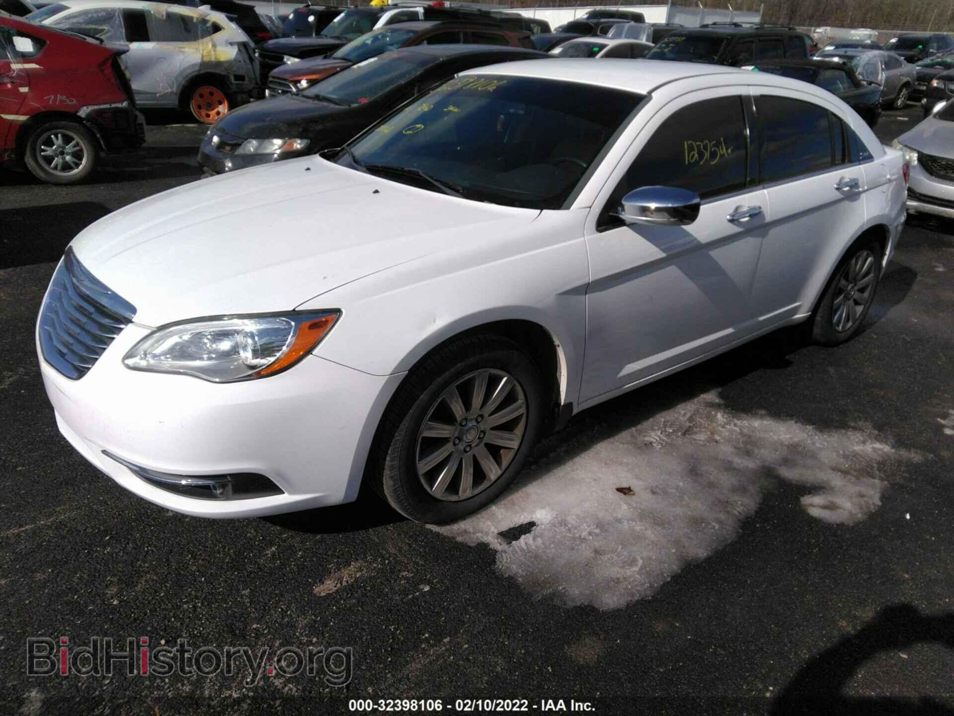 2013 CHRYSLER 200 - VIN: 1C3CCBCG8DN514975 - Photo 2