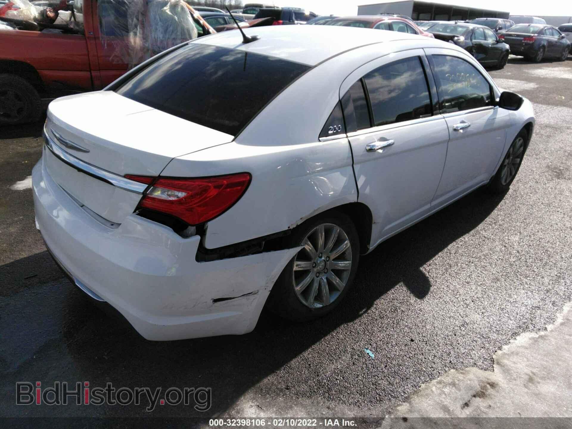 2013 CHRYSLER 200 - VIN: 1C3CCBCG8DN514975 - Photo 4