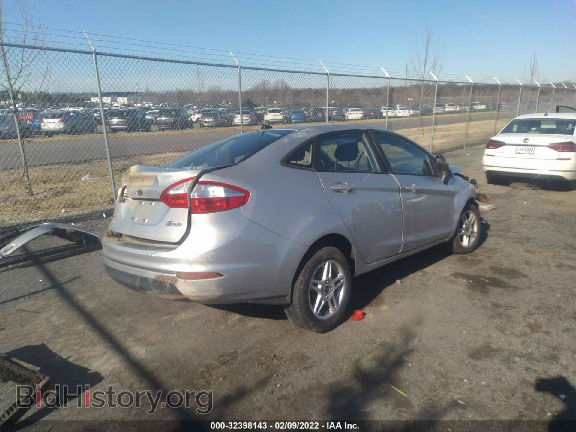 2017 FORD FIESTA - VIN: 3FADP4BJ2HM113554 - Фото 4