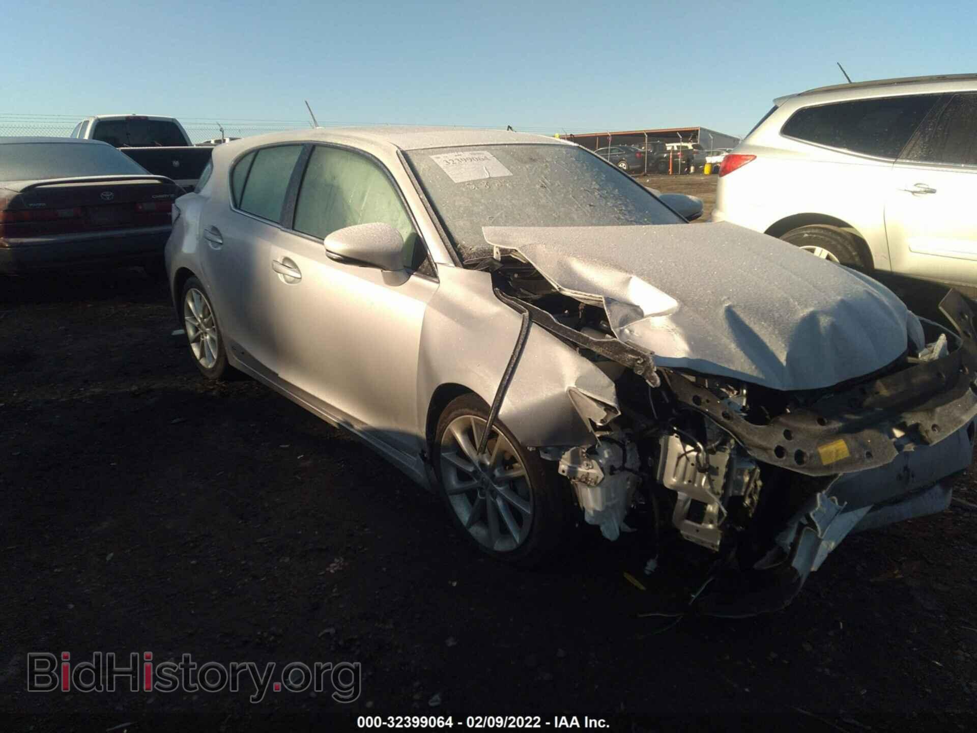 Фотография JTHKD5BH7C2093040 - LEXUS CT 200H 2012