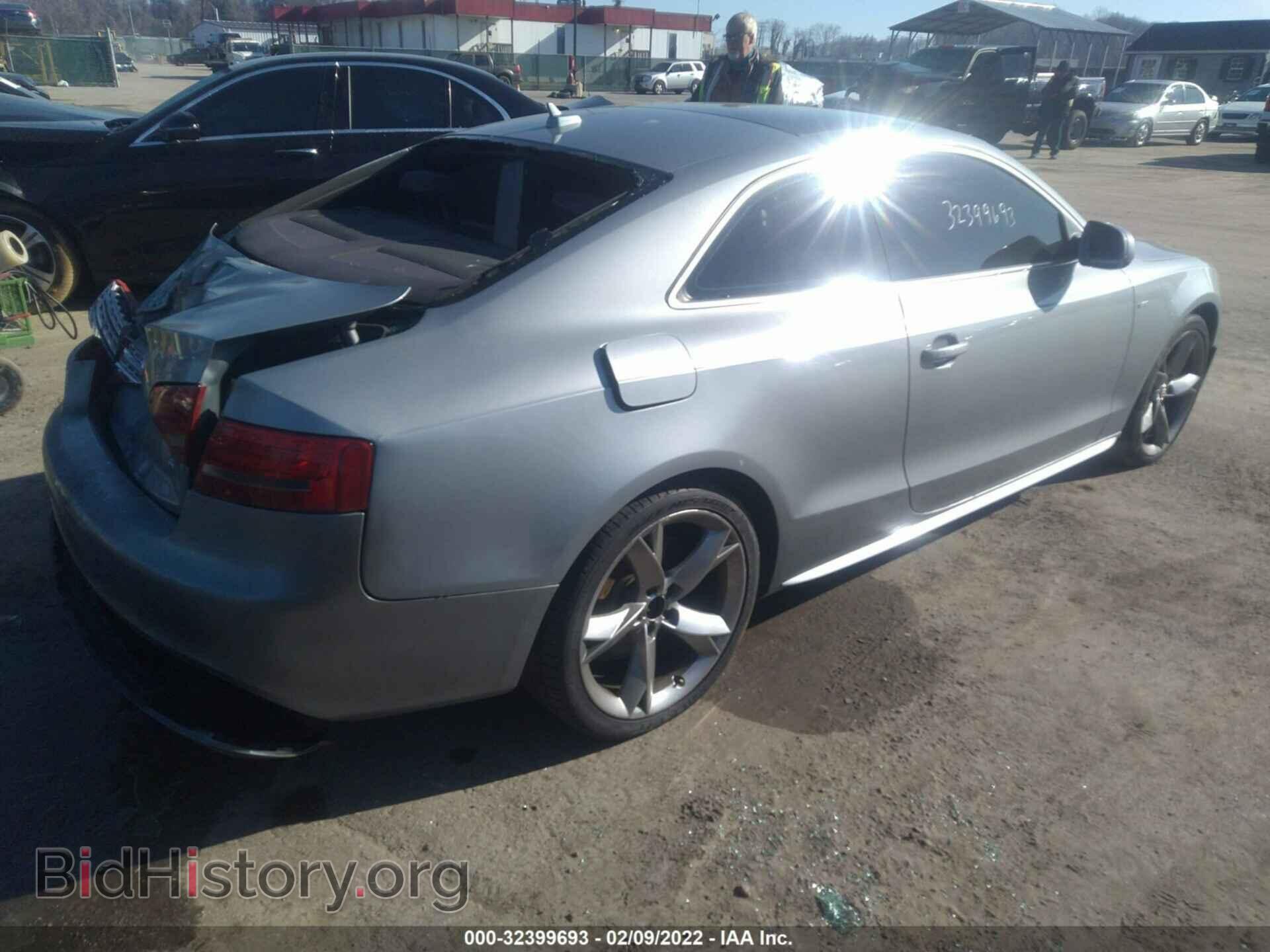 2011 AUDI A5 - VIN: WAUWFAFRXBA065579 - Фото 4