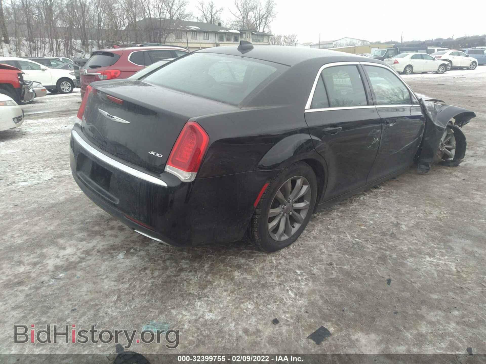 2016 CHRYSLER 300 - VIN: 2C3CCARG3GH200021 - Фото 4