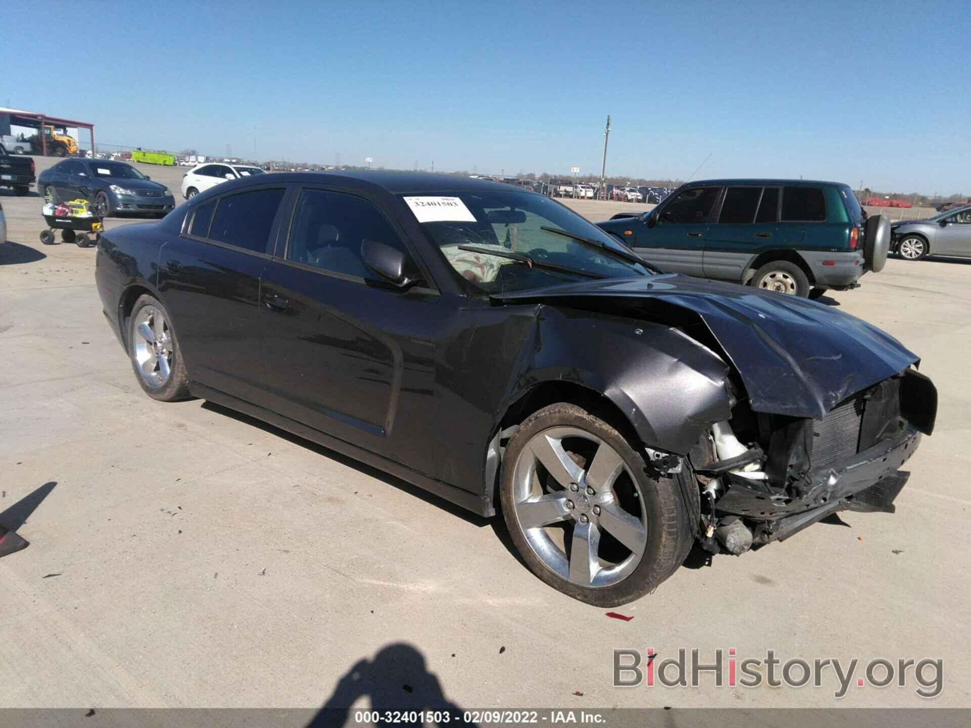 Photo 2C3CDXBG1DH689637 - DODGE CHARGER 2013