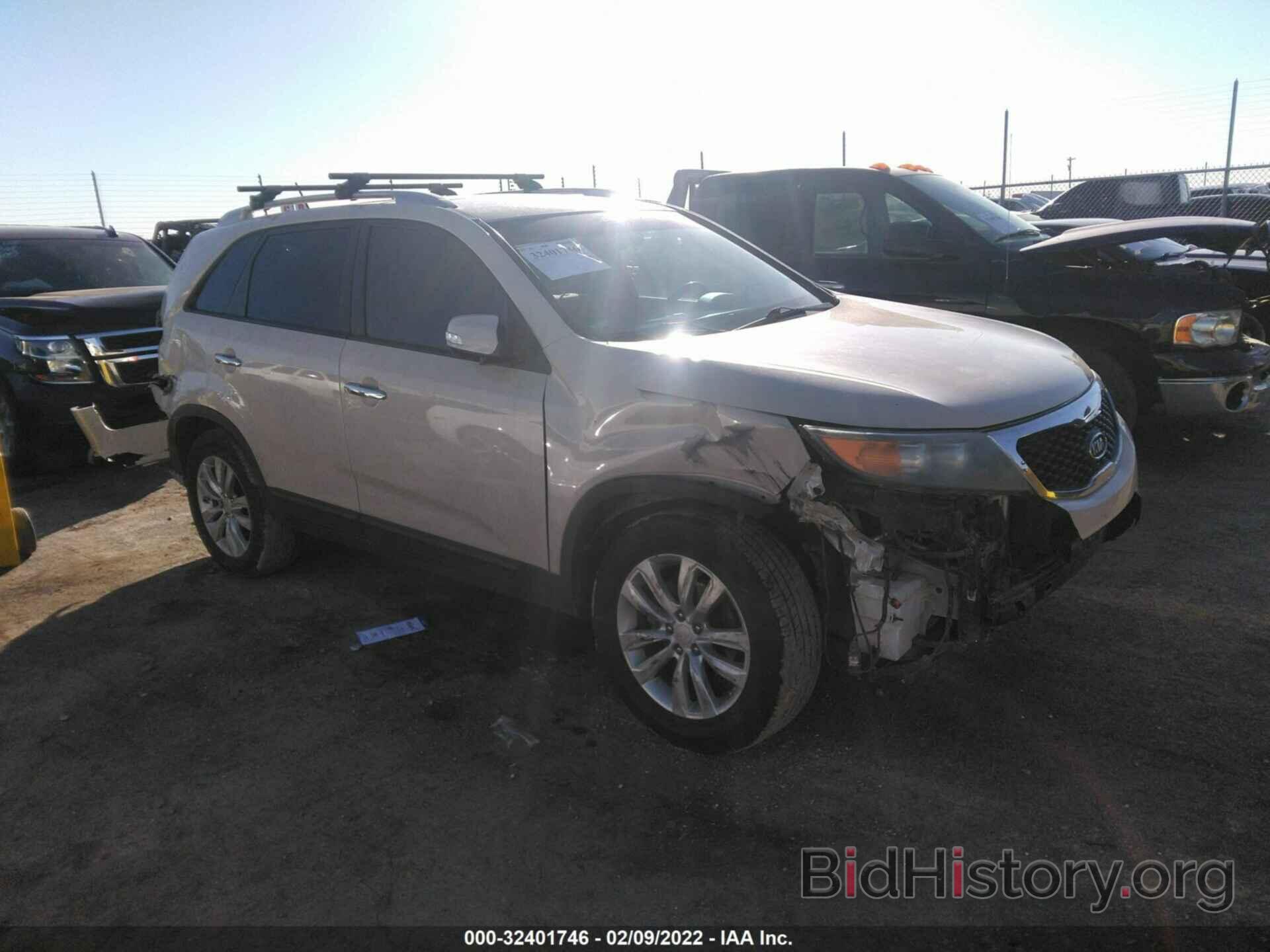 Photo 5XYKT4A27BG101282 - KIA SORENTO 2011