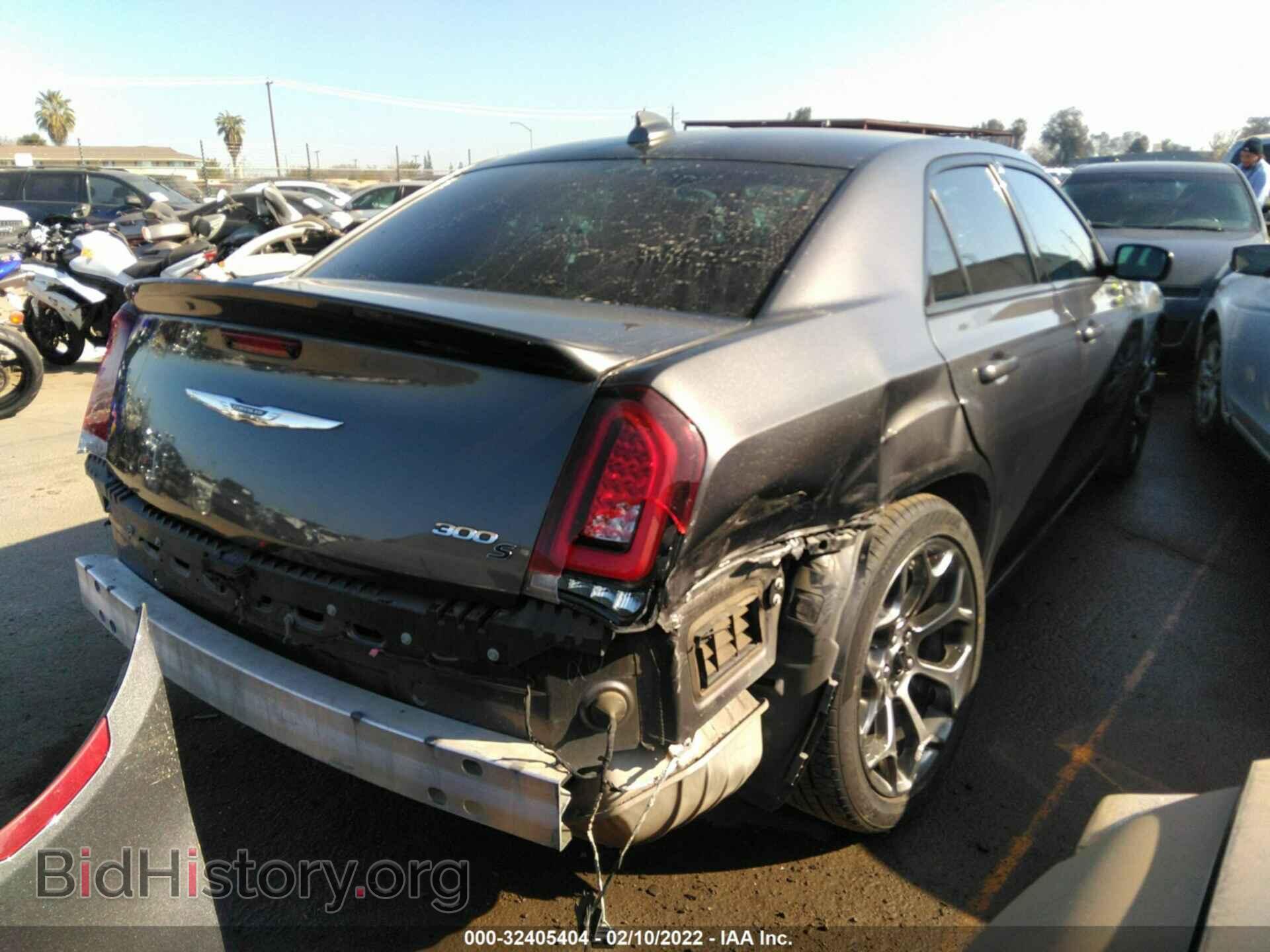 2016 CHRYSLER 300 - VIN: 2C3CCABG2GH238432 - Фото 4