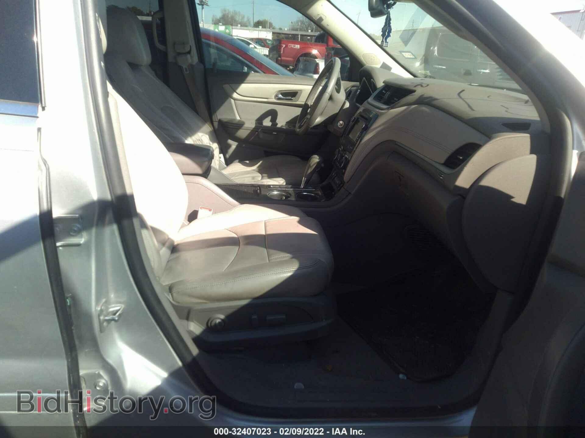 2014 CHEVROLET TRAVERSE - VIN: 1GNKRHKD7EJ173729 - Фото 5