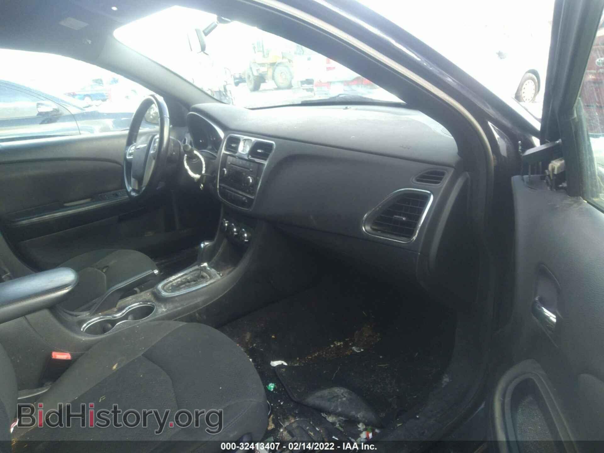 2011 CHRYSLER 200 - VIN: 1C3BC1FB8BN595012 - Фото 5